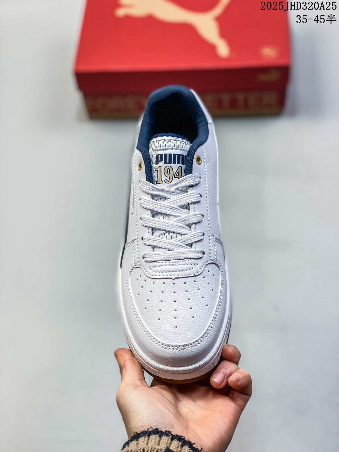 💰130
PUMA/彪马 男女运动板鞋，原楦原纸版开发版型，采用环保纤维革组合翻毛皮饰片鞋面材质，外置耐磨橡胶大底❗️蕾哈娜同系面包鞋太好看了！彪马Puma Park Lifestyle OG Sneaker 公园生活方式系列低帮复古面包风百搭休闲运动板鞋。

类型：男女鞋
货号：395084
码数：35-45含半码
编码：02JHD320A25