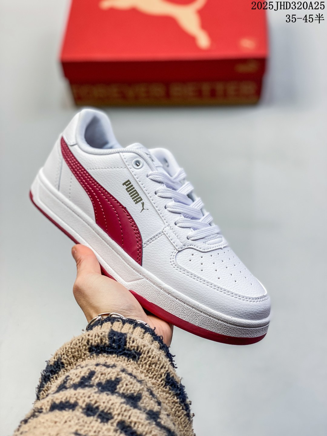 🈴💰130
PUMA/彪马 男女运动板鞋，原楦原纸版开发版型，采用环保纤维革组合翻毛皮饰片鞋面材质，外置耐磨橡胶大底❗️蕾哈娜同系面包鞋太好看了！彪马Puma Park Lifestyle OG Sneaker 公园生活方式系列低帮复古面包风百搭休闲运动板鞋。

类型：男女鞋
货号：395084
码数：35-45含半码
编码：02JHD320A25