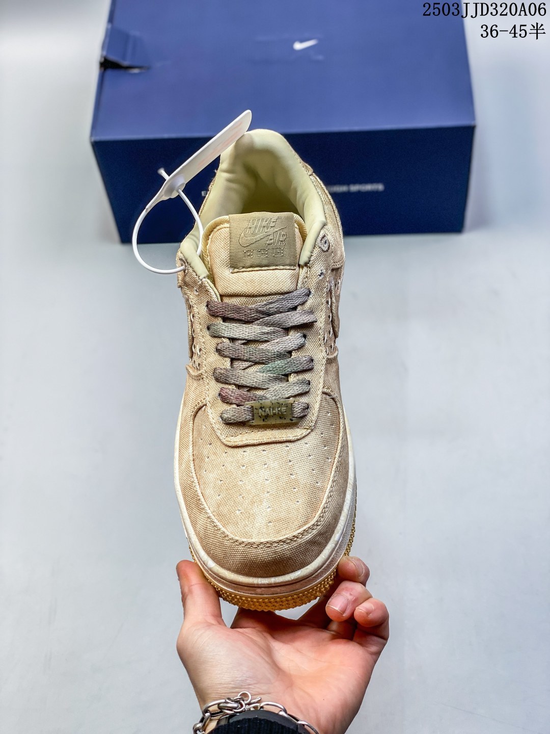 💰110
耐克 空军一号 AF1厚底增高运动板鞋 经典低帮百搭休闲运动板鞋“丝绸”以丝绸面料包覆鞋面，于其中注入中国风纹路和刺绣设计，最后搭载橡胶大底增添细节和耐用度。柔软、弹性十足的缓震性能和出色的中底设计，横跨复古与现代的外型结合，造就出风靡全球三十多年的Force 1，直到今天还深受青睐。

货号：CJ5290-400
尺碼:  36 36.5 37.5 38 38.5 39 40 40.5 41 42 42.5 43 44 45
编码：03JJD320A06