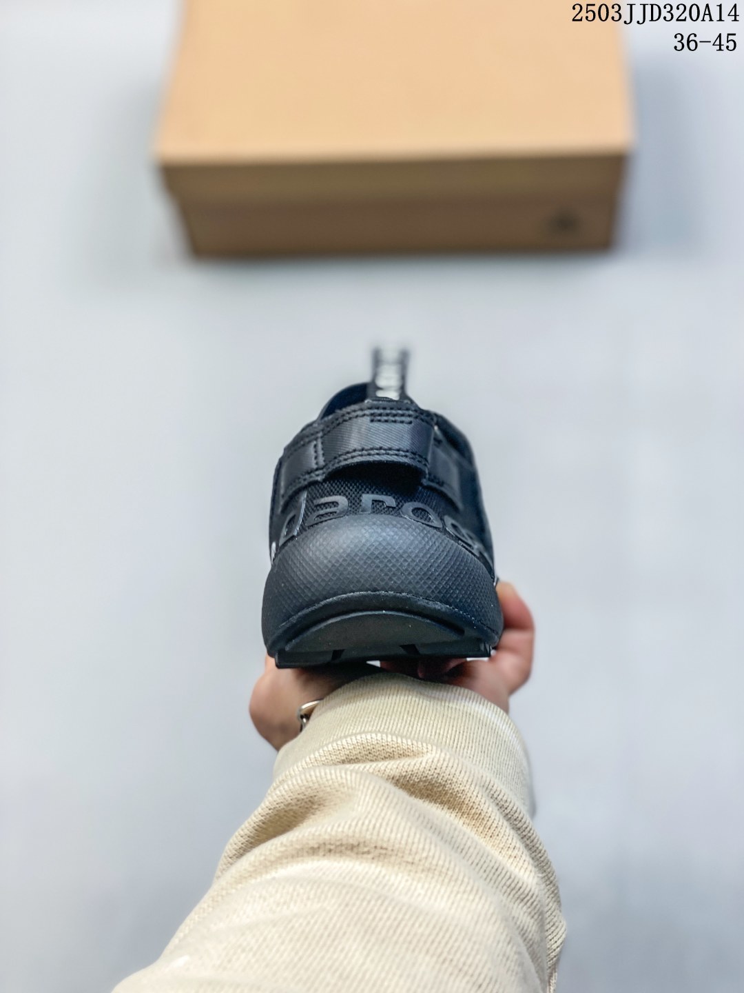 💰110 阿迪达斯didas TERREX DAROGA TWO 13 H.RDY 阿迪达斯男子户外运动鞋 脚感舒适 旨在适合徒步和野营旅行 搭载舒适鞋面和橡胶外底 旨在为湿滑地面打造 全新官方纯原材料打造 尺码36 36⅔ 37⅓ 38 38⅔ 39⅓ 40 40⅔ 41⅓ 42 42⅔ 43⅓ 44 45 货号HP863 编码：03JJD320A14