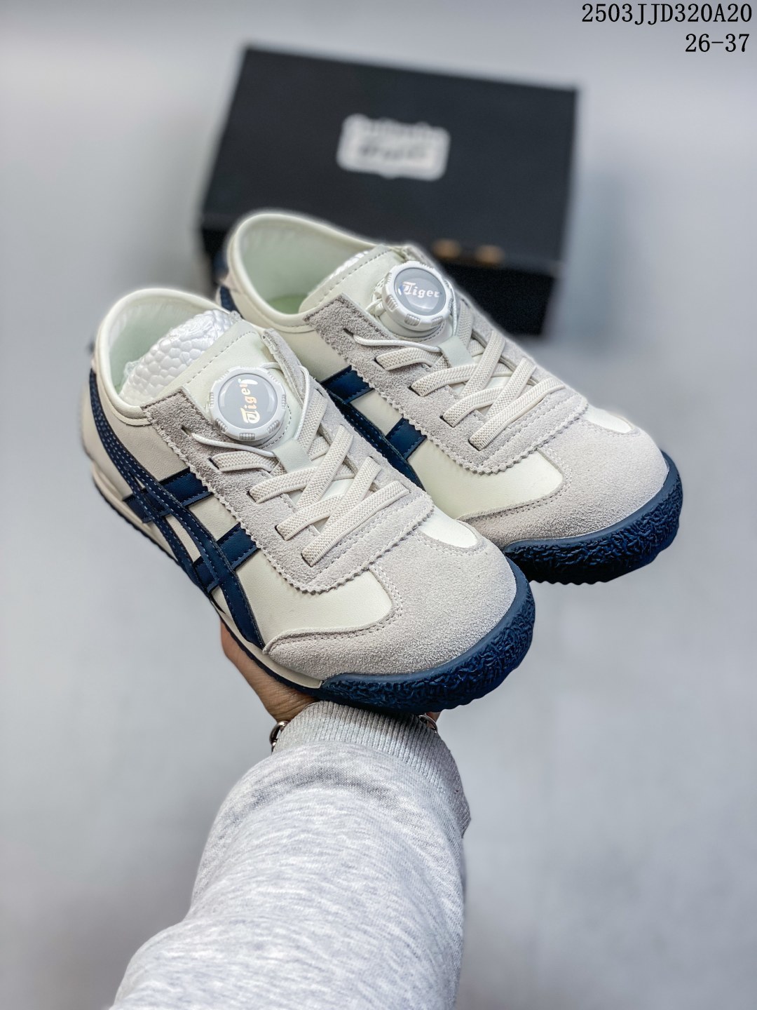 🈴️💰110
亚瑟士 Onitsuka Tiger Tokuten
复古低帮休闲跑鞋 实拍首发
TOKUTEN的灵感来源于80年代的室内用鞋
T-TOE前足补强设计 室内鞋的橡胶大底元素
复古经典 是TIGER拥趸追捧款
鞋跟 鞋舌处印有鬼塚虎特有的品牌logo标志
提升品牌的认知度 柔软内里材质 穿着更加舒适
改良后的鞋底设计 更具防滑性
side:26——37
编码:03JJD320A20