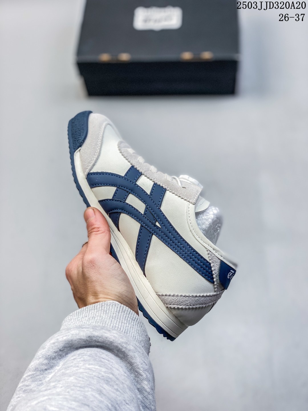 💰110
亚瑟士 Onitsuka Tiger Tokuten
复古低帮休闲跑鞋 实拍首发
TOKUTEN的灵感来源于80年代的室内用鞋
T-TOE前足补强设计 室内鞋的橡胶大底元素
复古经典 是TIGER拥趸追捧款
鞋跟 鞋舌处印有鬼塚虎特有的品牌logo标志
提升品牌的认知度 柔软内里材质 穿着更加舒适
改良后的鞋底设计 更具防滑性
side:26——37
编码:03JJD320A20
