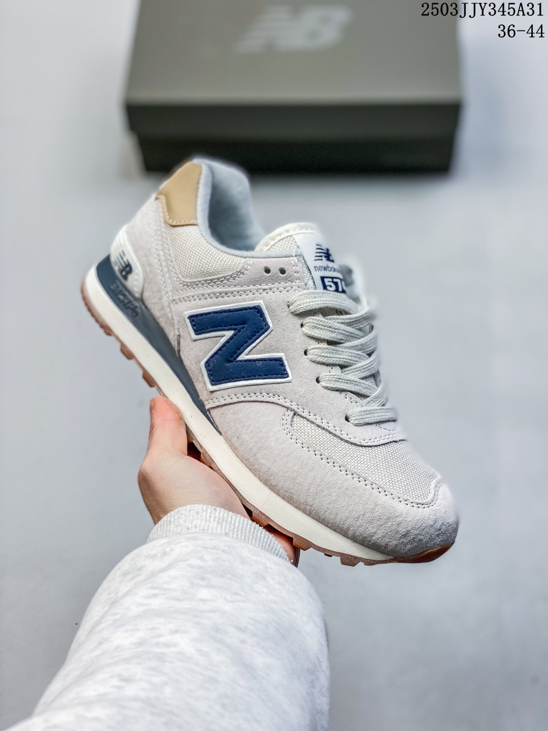 New Balance/新百伦 原档案开发开发纸版楦型,原装4层组合独立私模大底❗️“长青之王”荣耀回归,NB新百伦New Balance ML574经典复古休闲运动慢跑鞋 尺码:见图 编码:03JJY345A31