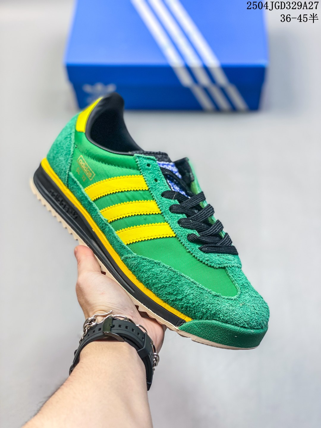 Adidas SL72 RS 'Grey Black' Low-Top Sneakers - Classic Style & Comfort 3 cmp i1745851648064 8957 0 1
