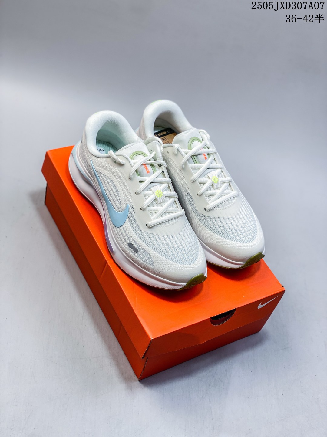 Nike Journey Run Women's Breathable Road Running Shoes - Lightweight Comfort 7 cmp i1746641706155 4494 0 5
