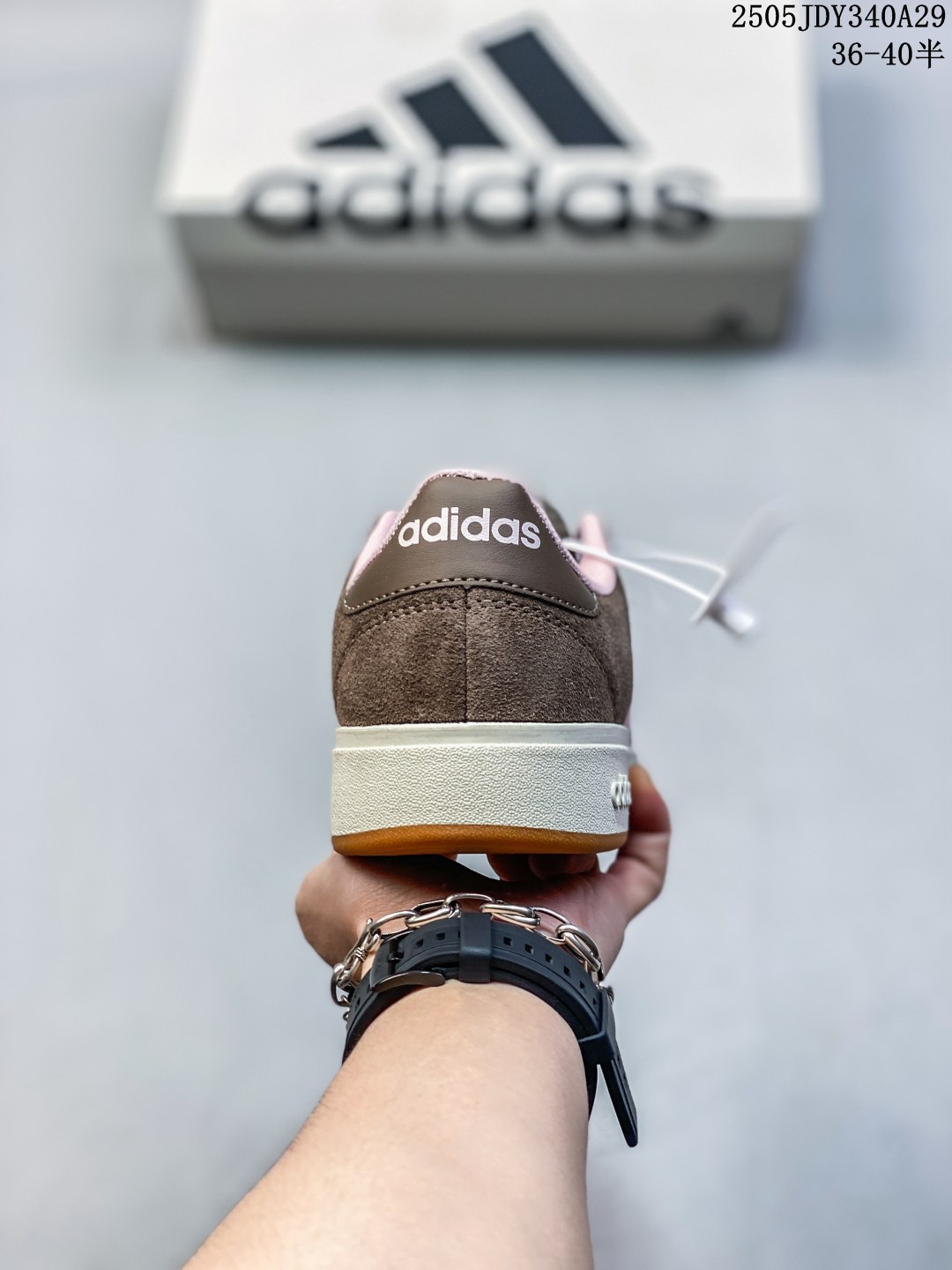 💰155
阿迪达斯 AdidasLego 阿迪达 Adidas NEO Grand Court懒蛋蛋联名款小白鞋 男女休闲低帮运动板鞋运动休闲鞋,一款经典而简洁的运动鞋。这款运动鞋,将往日经典运动型格推向未来。日常造型,搭配合成革鞋面,两侧饰标志性三条纹。含Cloudfoam中底,力求实现迈步舒适。常规型剪裁,系带设计,合成革鞋面,橡胶外底,Cloudfoam舒适鞋垫,脚感舒适。
类型:男女鞋
货号:IH6185
码数:36 36⅔ 37⅓ 38 38⅔ 39⅓ 40 40⅔ 41⅓ 42 42⅔ 43⅓ 44
编码:05JDY340A29