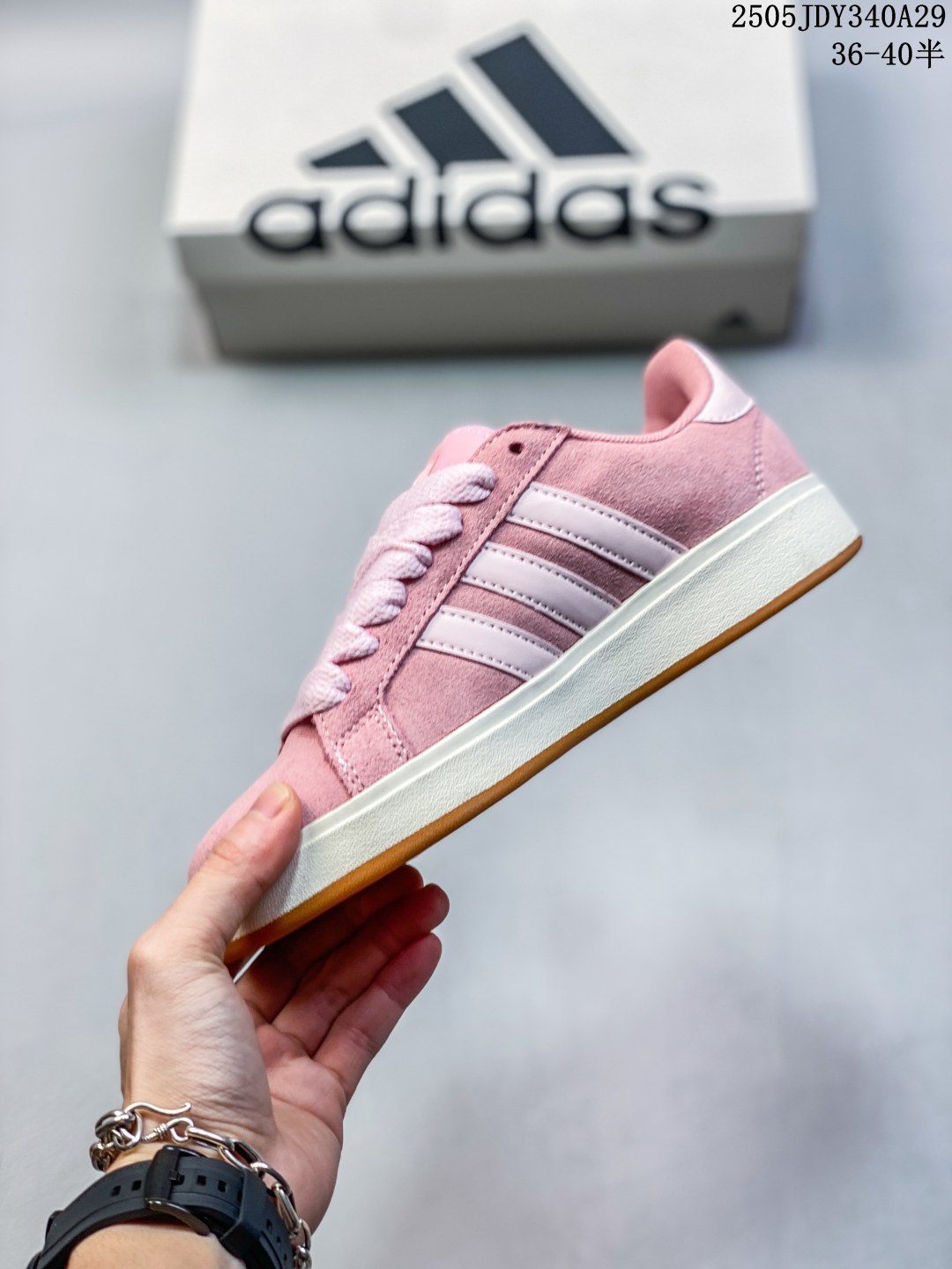 💰155
阿迪达斯 AdidasLego 阿迪达 Adidas NEO Grand Court懒蛋蛋联名款小白鞋 男女休闲低帮运动板鞋运动休闲鞋，一款经典而简洁的运动鞋。这款运动鞋，将往日经典运动型格推向未来。日常造型，搭配合成革鞋面，两侧饰标志性三条纹。含Cloudfoam中底，力求实现迈步舒适。常规型剪裁，系带设计，合成革鞋面，橡胶外底，Cloudfoam舒适鞋垫，脚感舒适。

类型：男女鞋
货号：IH6185
码数：36 36⅔ 37⅓ 38 38⅔ 39⅓ 40 40⅔ 41⅓ 42 42⅔ 43⅓ 44
编码：05JDY340A29