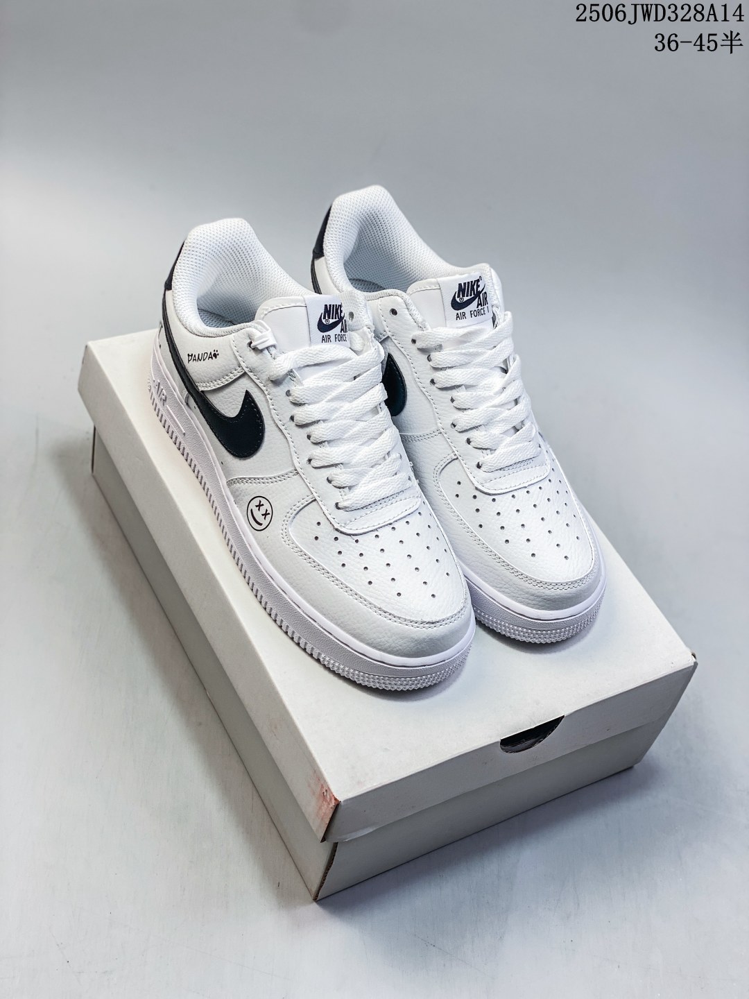 🈴 💰220。纯原带半码
✅NIke Air Force 1 ‘07 Low 空军一号 低帮 运动鞋 休闲鞋 折边针车 工艺难度大 原楦头原纸板 原装鞋盒 定制五金配件 内置全掌气垫 原厂鞋底 
货号：KK1988-059
Size：36 36.5 37.5 38 38.5 39 40 40.5 41 42 42.5 43 44 44.5 45
编码：06JWD328A14