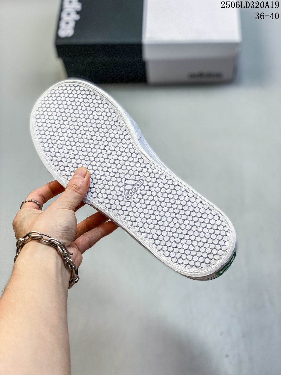 💰 130
✅阿迪达斯 Adidas Gvp Canvas Str 三叶草校园系列军绿帆布面时尚休闲板鞋 码数：36-44
编码：06LD320A19