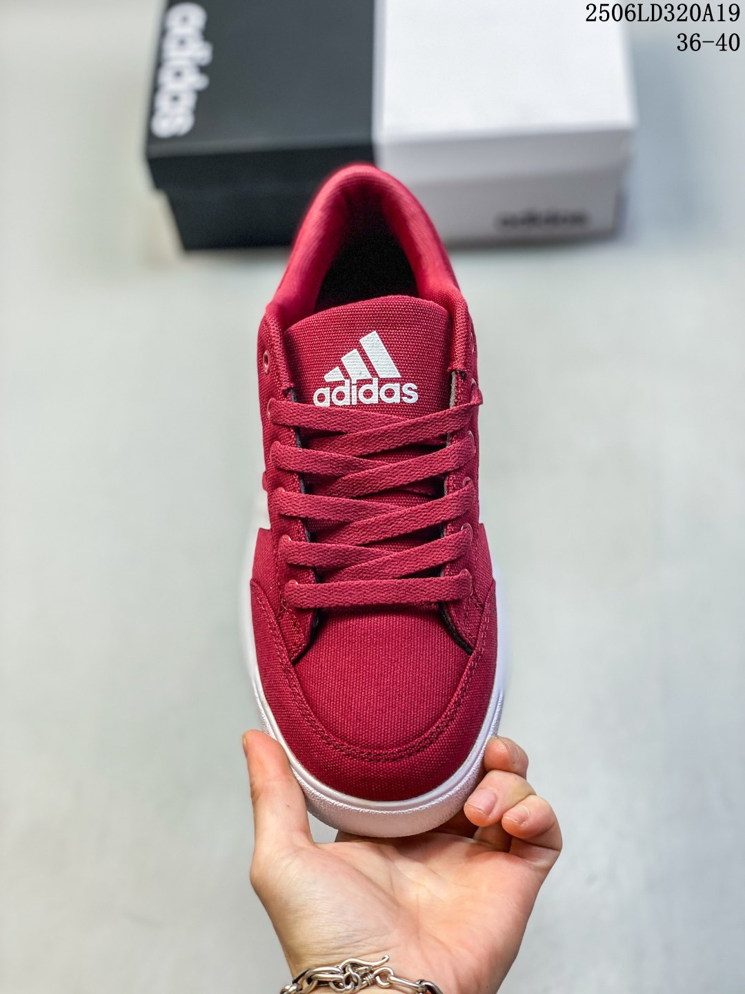 💰130
✅阿迪达斯 Adidas Gvp Canvas Str 三叶草校园系列军绿帆布面时尚休闲板鞋 码数：36-44
编码：06LD320A19