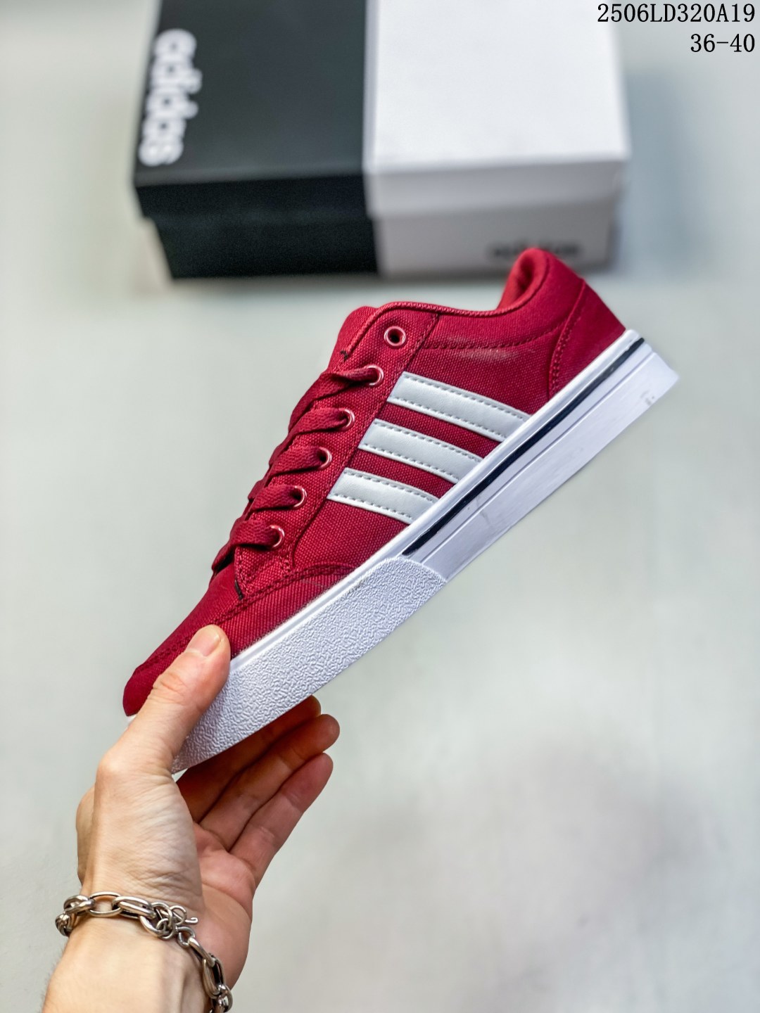 💰130
✅阿迪达斯 Adidas Gvp Canvas Str 三叶草校园系列军绿帆布面时尚休闲板鞋 码数：36-44
编码：06LD320A19