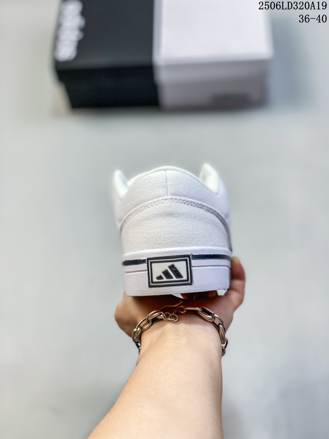 💰130
✅阿迪达斯 Adidas Gvp Canvas Str 三叶草校园系列军绿帆布面时尚休闲板鞋 码数：36-44
编码：06LD320A19