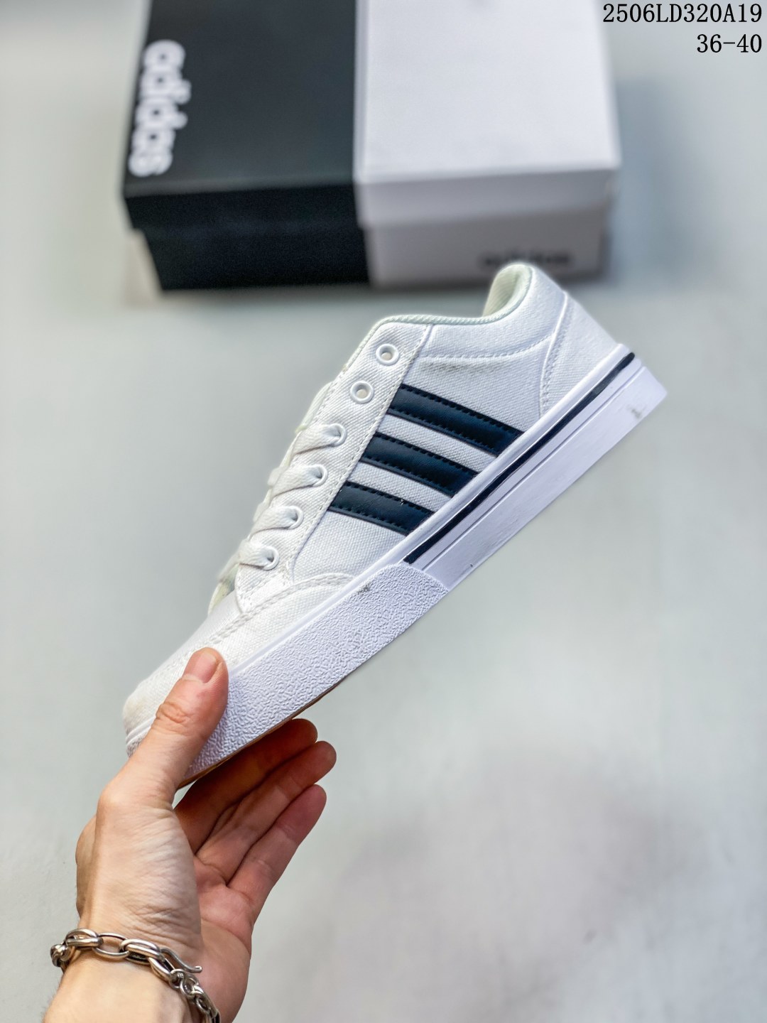 💰130
✅阿迪达斯 Adidas Gvp Canvas Str 三叶草校园系列军绿帆布面时尚休闲板鞋 码数：36-44
编码：06LD320A19
