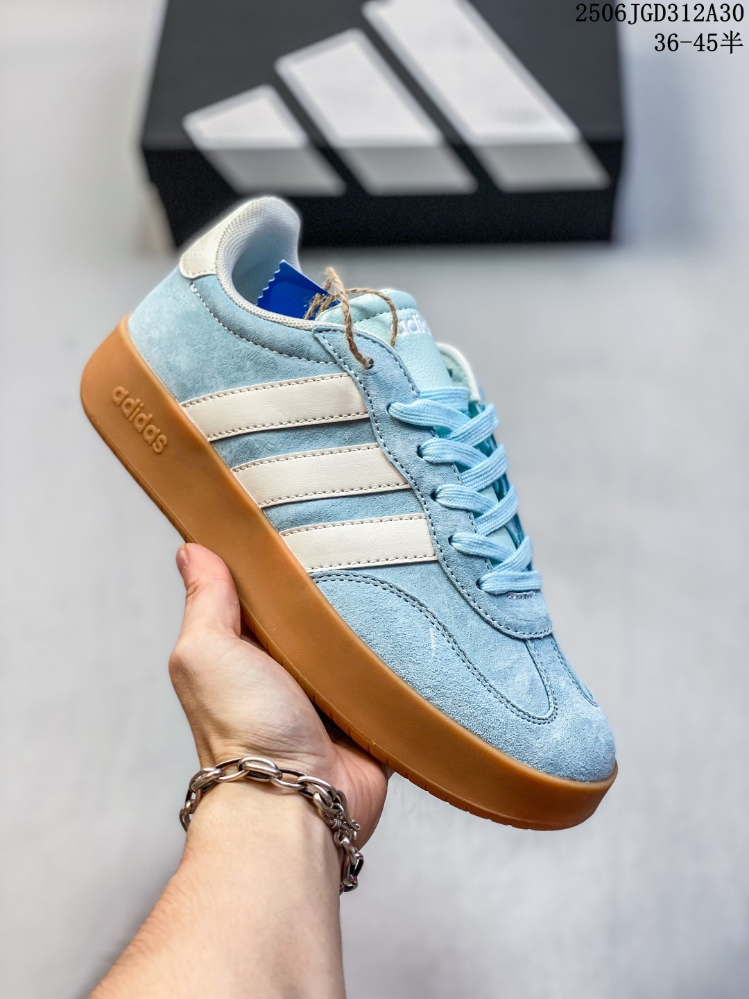 🈴 💰170
【公司级】阿迪达斯 ADIDAS BARREDA 考拉派对 复古休闲 清新 舒适百搭 德训鞋 t字头 防滑耐磨 低帮 板鞋 男女同款运动鞋。鞋头加宽设计提升了穿着舒适度,长时间步行不易疲劳,搭配轻量化鞋底轻量化鞋底材质,行走时能感受到良好的回弹支撑。外观设计上主打简约百搭风格,配色丰富且男女通用,适合日常通勤、轻运动等多种场景。好适合春夏穿🌊磨毛鞋面就非常有质感,脚感很好!穿起来软乎乎🍞正常尺码就好~#硬控我的百搭好鞋 #打翻春日调色盘 #超百搭复古板鞋 #最常穿的鞋 #开春好鞋推荐
货号: JQ4238
尺码: 35 36 36⅔ 37⅓ 38 38⅔ 39⅓ 40 40⅔ 41⅓ 42 42⅔ 43⅓ 44 45
编码:06JGD314A30