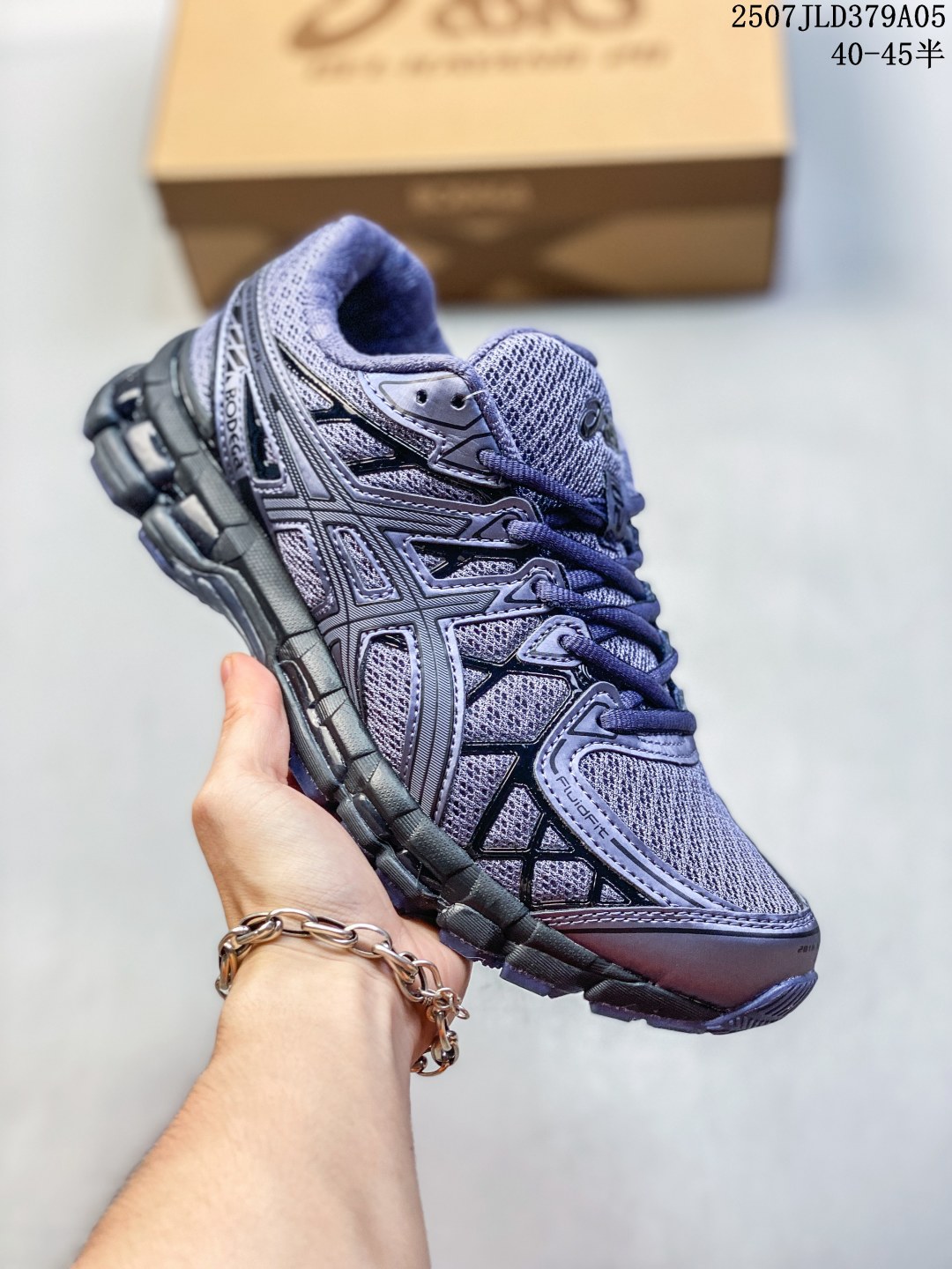 合集💰290
Asics Ge-Kayano 20
亚瑟士运动休闲透气专业跑鞋 
采用工程弹性双层再生针织密度鞋面材质
后跟3可视GE缓震乳胶物料
升级FF BAS PUS全新缓震中底部位科技材质
外置高耐磨橡胶外底 稳步升级,跑出节奏
货号:1203A537-106
Size:40.5 41.5 42 42.5 43.5 44 45
编码：07J379A05