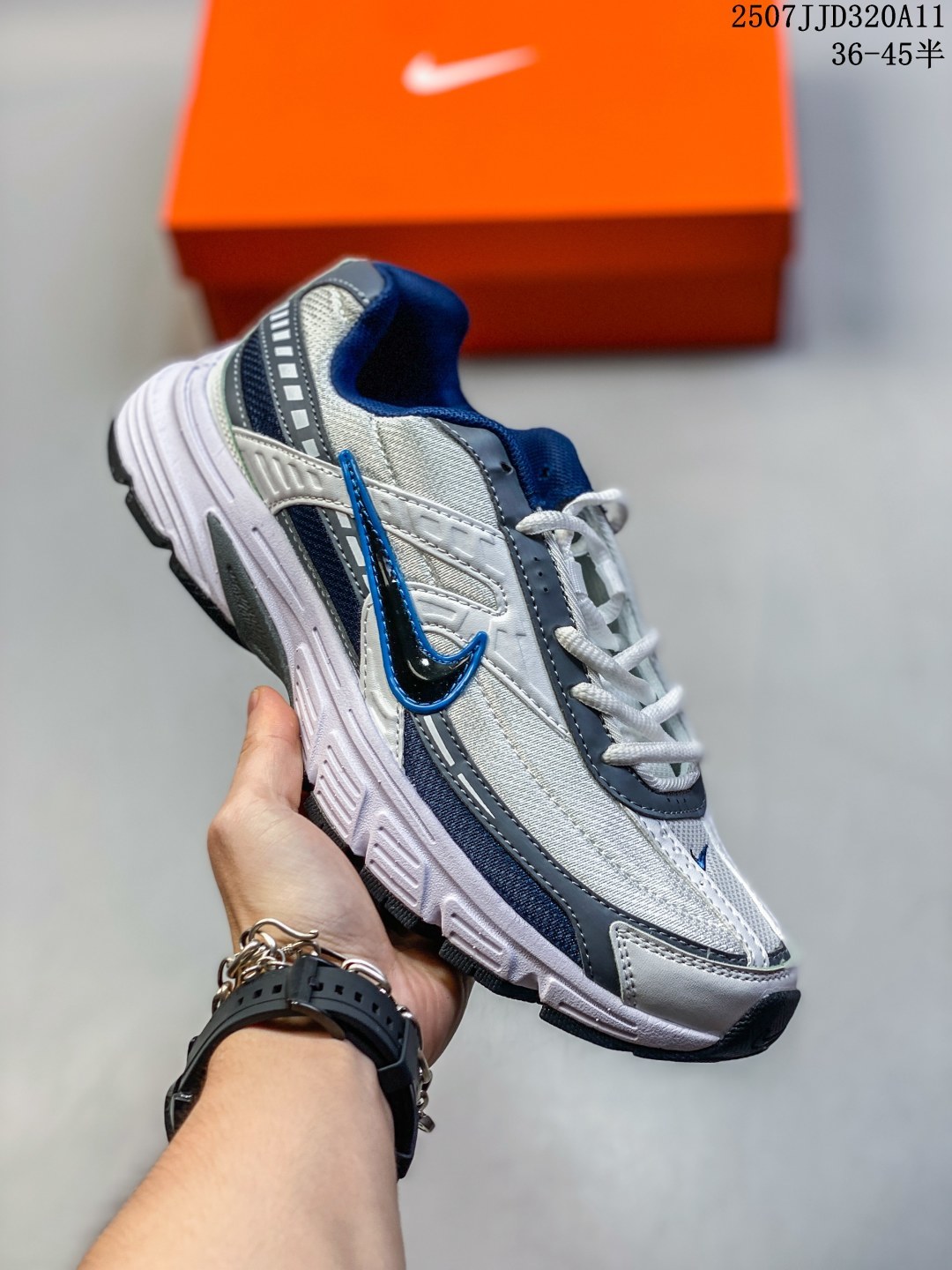 耐克Nike Initiator 🈴️💰150
真标带半码
Nike耐克INITIATOR男女子运动鞋 FZ9020 HQ1183 HQ1511
尺码:见图
编码:07JJD320A11