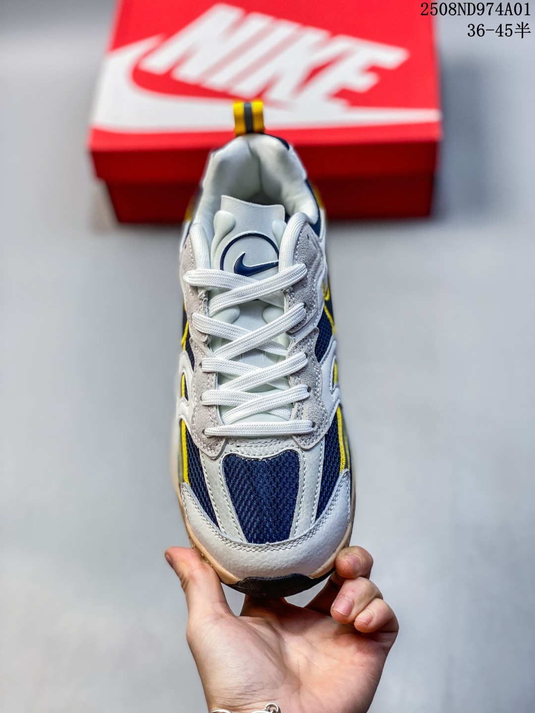 💰140
FUTURA × Nike Jam 联名低帮休闲运动鞋 FZ8966-100 FN0314-200
尺码：如图
编码：08ND974A01