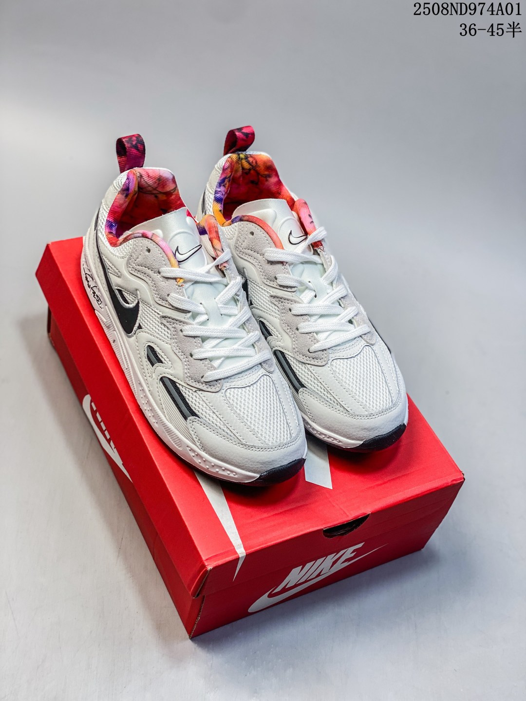 💰140
FUTURA × Nike Jam 联名低帮休闲运动鞋 FZ8966-100 FN0314-200
尺码：如图
编码：08ND974A01