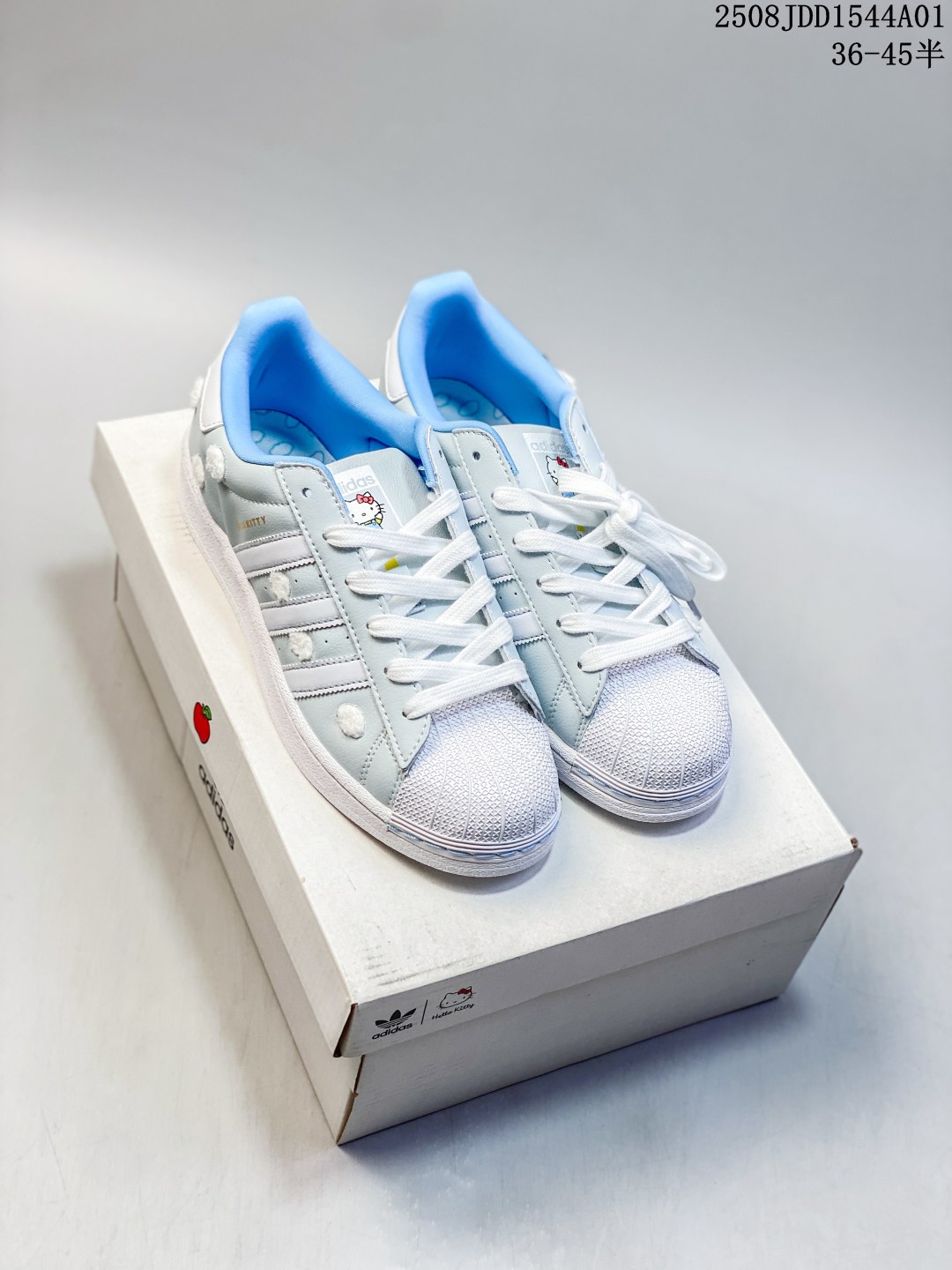 💰150 公司级✅Adidas Originals Superstar 阿迪达斯 三叶草 贝壳头’DIY’系列低帮经典百搭休闲运动板鞋
货号:XS0012
尺码:36 36.5 37 38 38.5 39 40 40.5 41 42 42.5 43 44 45
编码：08JDD1544A01