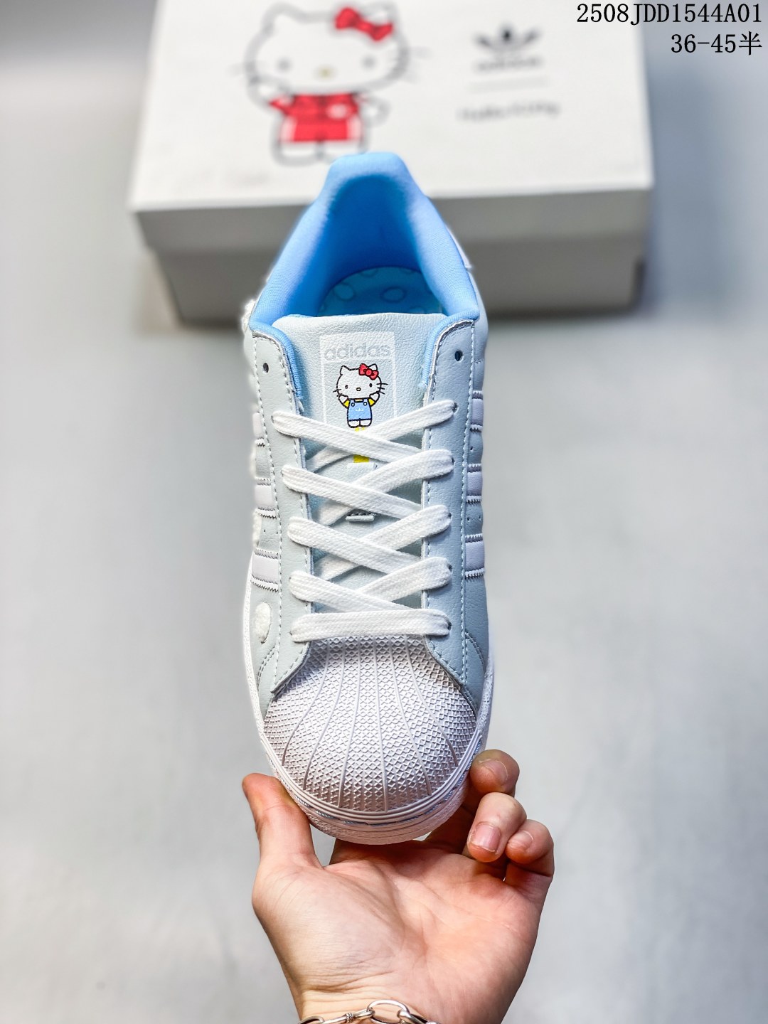 💰150 公司级✅Adidas Originals Superstar 阿迪达斯 三叶草 贝壳头’DIY’系列低帮经典百搭休闲运动板鞋
货号:XS0012
尺码:36 36.5 37 38 38.5 39 40 40.5 41 42 42.5 43 44 45
编码：08JDD1544A01