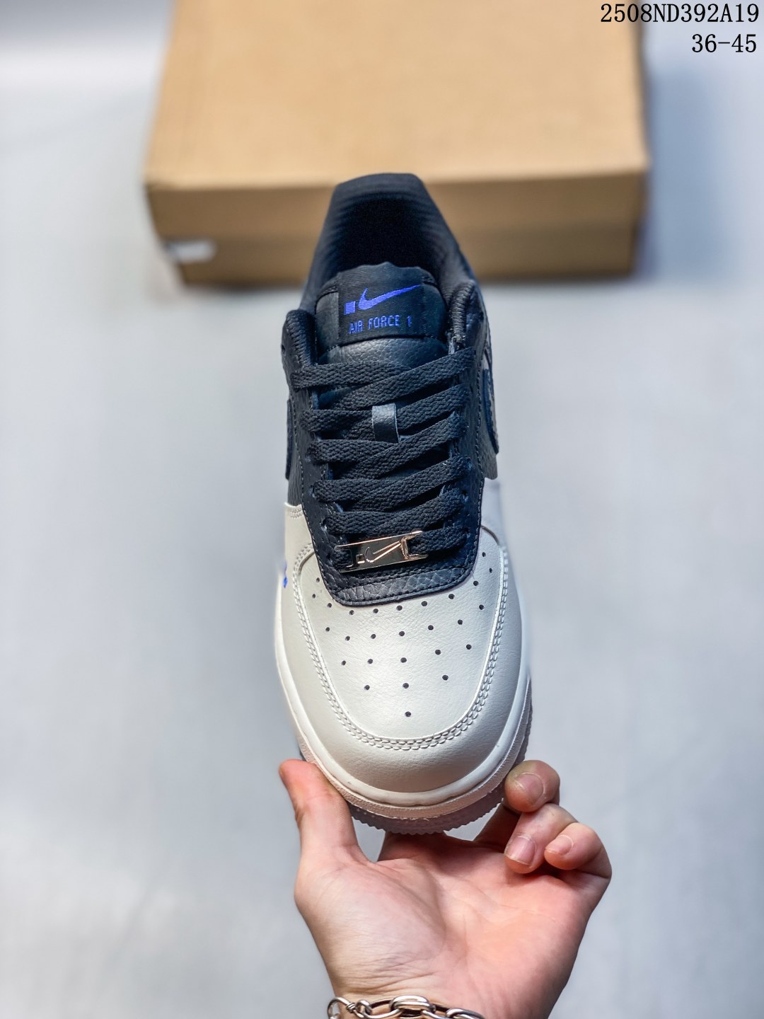 ❤️190包邮/原单代购级别
海外限量发售!公司级耐克NIke Air Force 1 '07 Low 空军一号 低帮 运动鞋 休闲鞋 折边针车 工艺难度大 原楦头原纸板 原装鞋盒 定制五金配件 内置全掌气垫 原厂鞋底
货号:DF0188-046
Size:36 36.5 37.5 38 38.5 39 40 40.5 41 42 42.5 43 44 44.5 45
编码:08ND392A19
