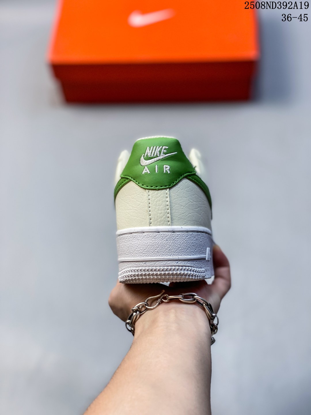 ❤️190包邮/原单代购级别
海外限量发售!公司级耐克NIke Air Force 1 '07 Low 空军一号 低帮 运动鞋 休闲鞋 折边针车 工艺难度大 原楦头原纸板 原装鞋盒 定制五金配件 内置全掌气垫 原厂鞋底
货号:DF0188-046
Size:36 36.5 37.5 38 38.5 39 40 40.5 41 42 42.5 43 44 44.5 45
编码:08ND392A19