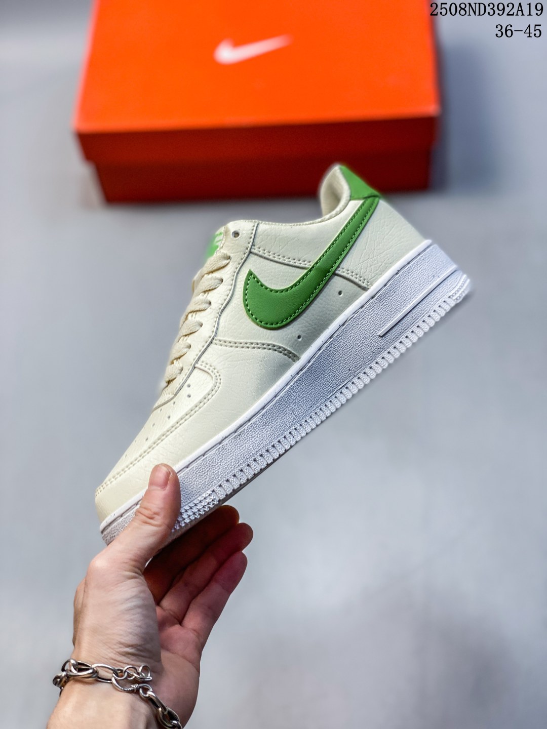 ❤️190包邮/原单代购级别
海外限量发售!公司级耐克NIke Air Force 1 '07 Low 空军一号 低帮 运动鞋 休闲鞋 折边针车 工艺难度大 原楦头原纸板 原装鞋盒 定制五金配件 内置全掌气垫 原厂鞋底
货号:DF0188-046
Size:36 36.5 37.5 38 38.5 39 40 40.5 41 42 42.5 43 44 44.5 45
编码:08ND392A19
