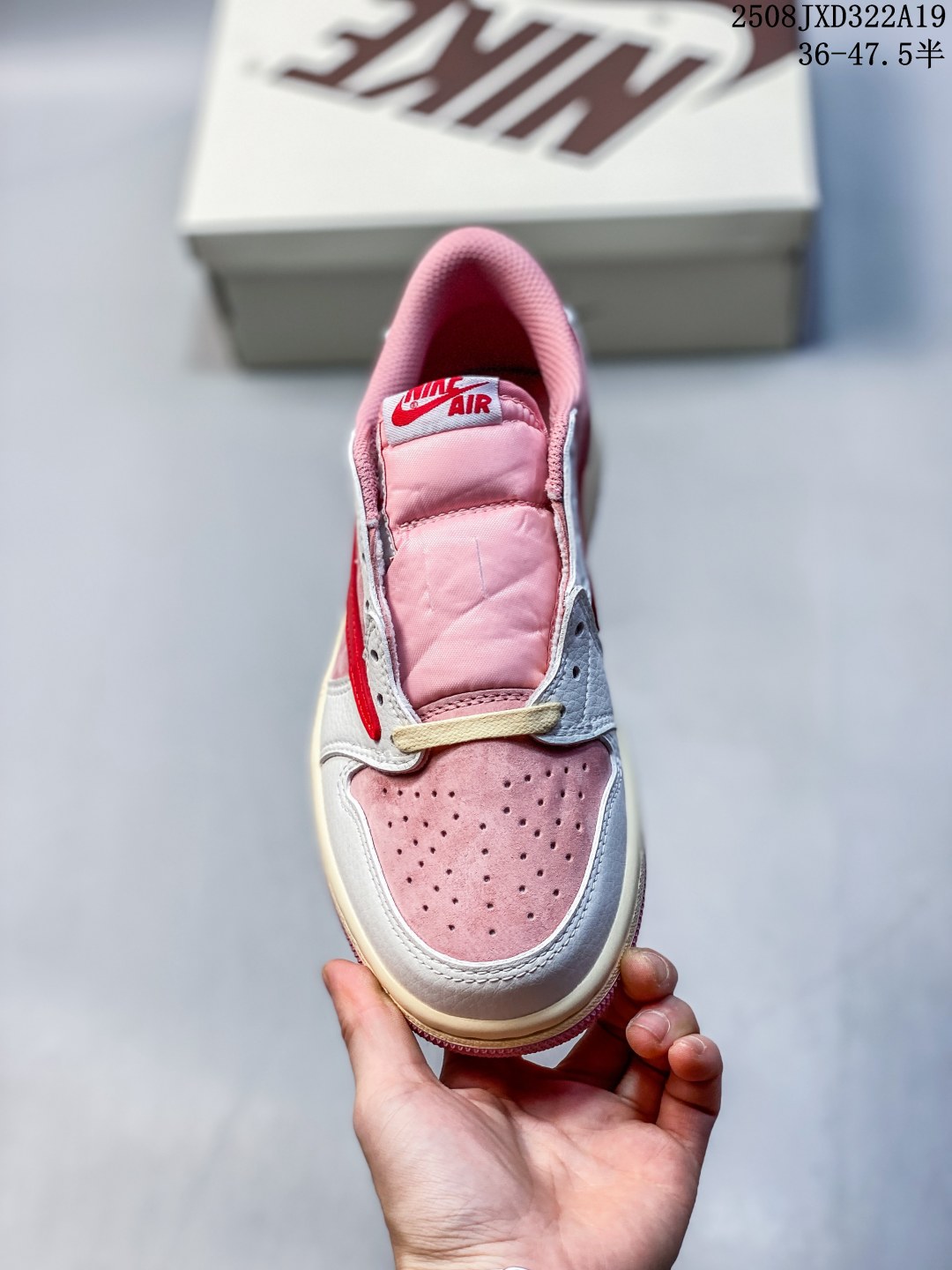 ❤️240包邮/原单代购级别
耐克Travis Scott x Nike Air Jordan 1 Low OG SP"Black/Red"AJ1乔丹一代经典低帮文化百搭休闲运动篮球鞋“TS联名闪电黑红倒钩”当红嘻哈歌手特拉维斯·斯科特携手藤原浩主理品牌fragment design x 采用荔枝纹头层皮革鞋面材质#中底注胶孔及缜密中底拉帮工艺#内置气垫及耐磨橡胶大底❗
货号:DM7866-160
尺码:36 36.5 37.5 38 38.5 39 40 40.5 41 42 42.5 43 44 44.5 45 45.5 46 47
08JXD322A19