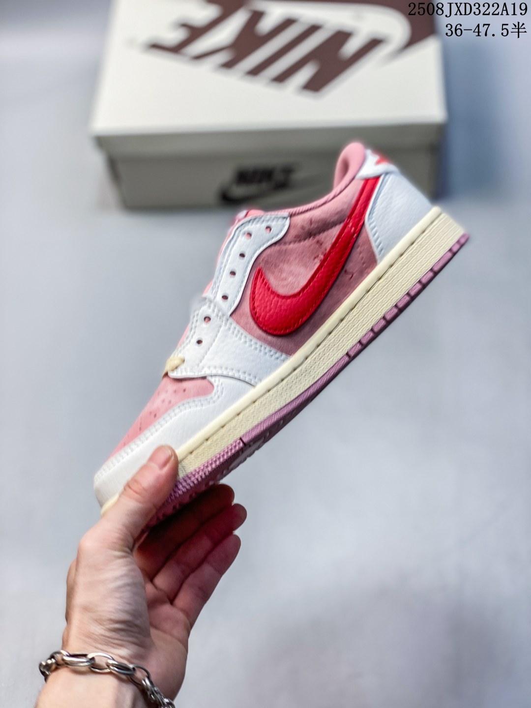 ❤️240包邮/原单代购级别
耐克Travis Scott x Nike Air Jordan 1 Low OG SP"Black/Red"AJ1乔丹一代经典低帮文化百搭休闲运动篮球鞋“TS联名闪电黑红倒钩”当红嘻哈歌手特拉维斯·斯科特携手藤原浩主理品牌fragment design x 采用荔枝纹头层皮革鞋面材质#中底注胶孔及缜密中底拉帮工艺#内置气垫及耐磨橡胶大底❗
货号:DM7866-160
尺码:36 36.5 37.5 38 38.5 39 40 40.5 41 42 42.5 43 44 44.5 45 45.5 46 47
08JXD322A19