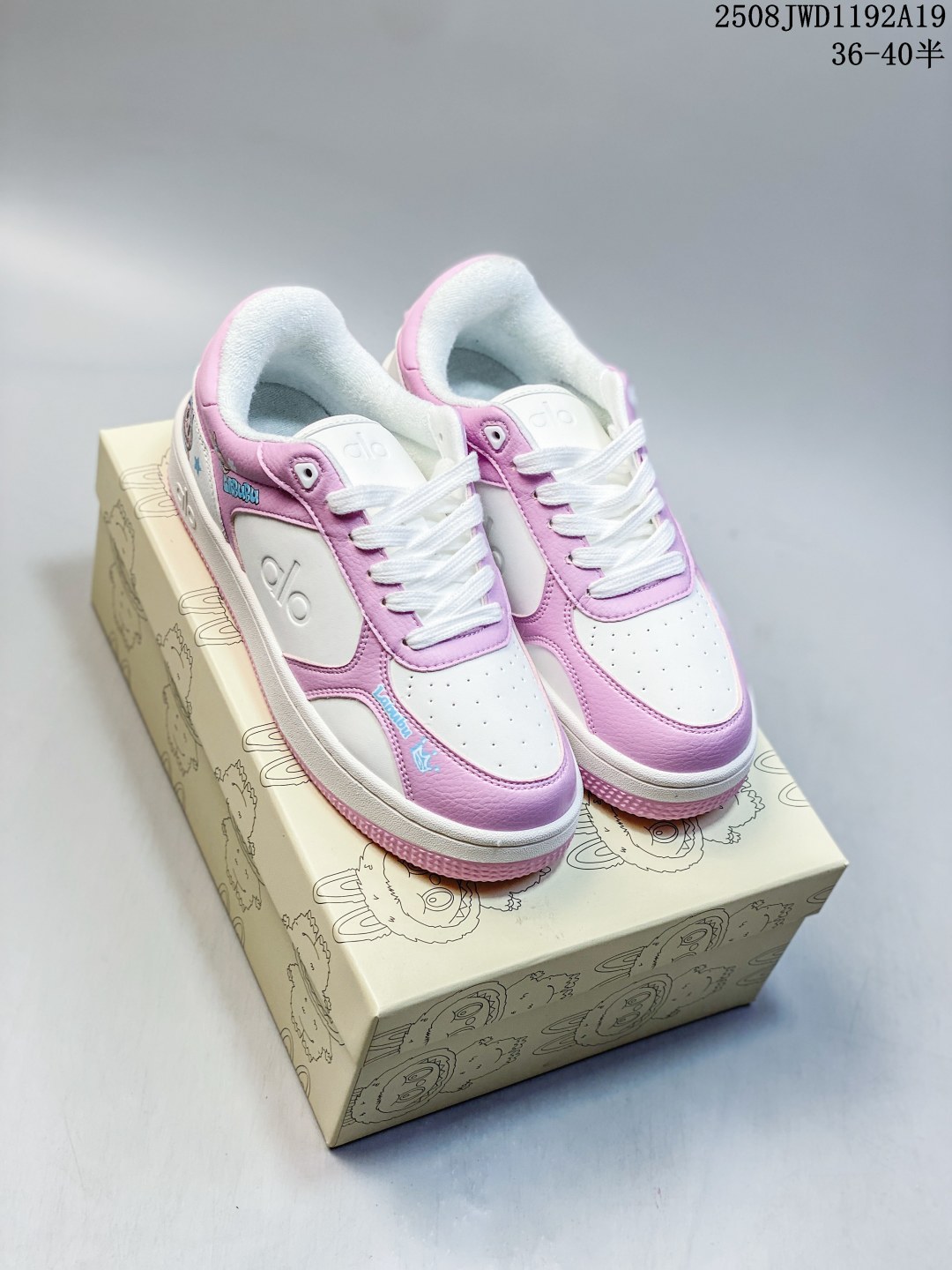 ❤️260包邮/原单代购级别
海外限量发售！公司级耐克NIke Air Force 1 '07 Low “冠军联名——双拼三小勾”空军一号 低帮 运动鞋 休闲鞋 折边针车 工艺难度大 原楦头原纸板 原装鞋盒 定制五金配件 内置全掌气垫 原厂鞋底 
货号：SJ6698-021
Size：36 36.5 37.5 38 38.5 39 40 40.5 41 42 42.5 43 44 44.5 45
08JWD1192A19