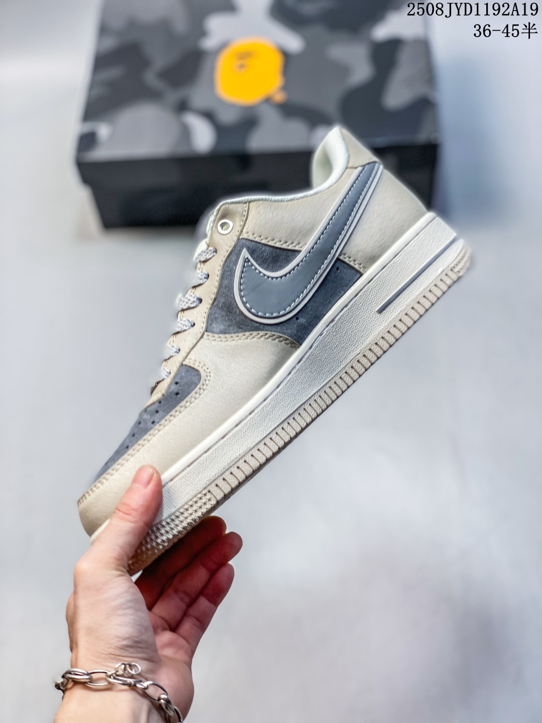 ❤️250包邮/原单代购级别
海外限量发售！公司级耐克NIke Air Force 1 '07 Low “冠军联名——双拼三小勾”空军一号 低帮 运动鞋 休闲鞋 折边针车 工艺难度大 原楦头原纸板 原装鞋盒 定制五金配件 内置全掌气垫 原厂鞋底 
货号：SJ6698-021
Size：36 36.5 37.5 38 38.5 39 40 40.5 41 42 42.5 43 44 44.5 45
08JYD1192A19