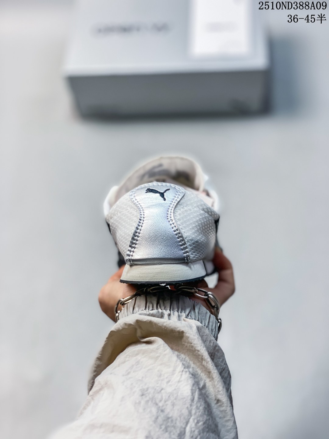 💰90
PUMA 推出全新「H-Street」运动鞋PUMA彪马 H-STREET 薄底鞋 德训 舒适时尚 耐磨 低帮 生活休闲鞋 男女同款整体进行了丰富的细节升级,大面积网眼很柔软 保证了透气性的同时,上脚非常轻盈 超百搭的鞋型日常出街无压力~#打工人的夏日通勤鞋 #复古薄底德训鞋😙 #上得物入手好鞋子 #超百搭复古板鞋 #今天只晒鞋
尺码: 36-45含半码
10ND388A09