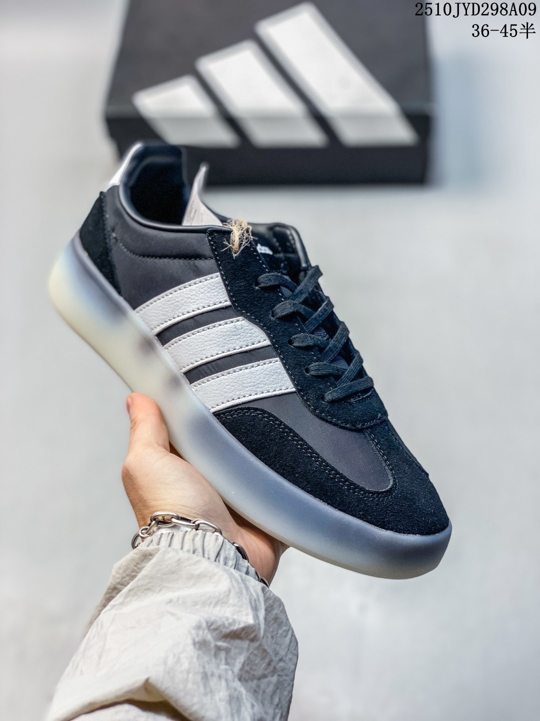 🈴 💰150
阿迪达斯Adidas  BARREDA DECODE果冻T头鞋德训鞋运动鞋 JI2316
原楦原纸板开发 尼龙+麂皮拼接鞋面，舒适透气。宽楦鞋型，释放双脚，告别束缚。EVA半透明果冻大底，脚感舒适，防滑耐磨。
码数：36 36.5 37 38 38.5 39 40 40.5 41 42 42.5 43 44 44.5 45
编码：10JYD298A09