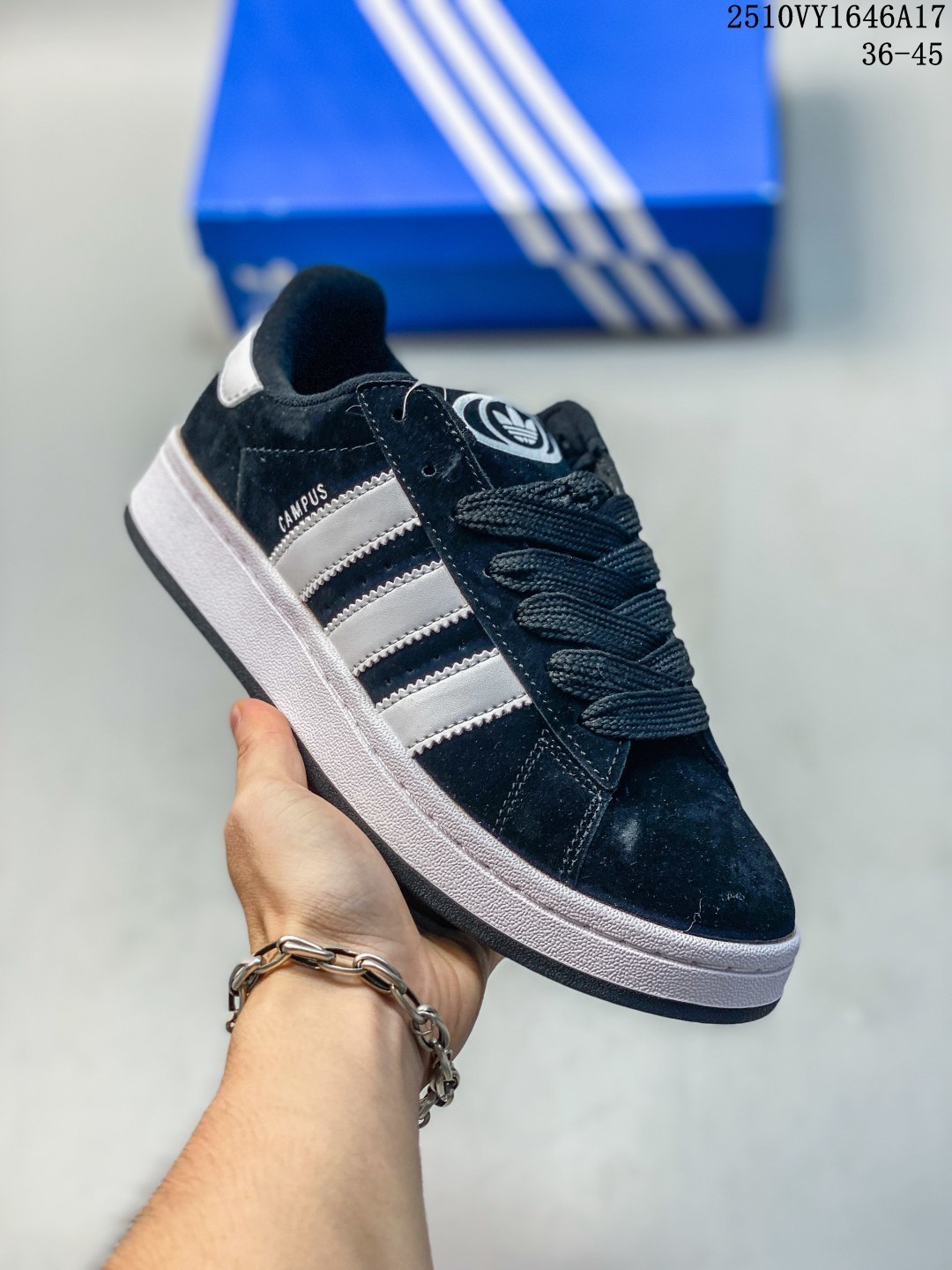 💰75 ✨Adidas originals Campus 00s 阿迪campus潮流复古休闲板鞋🔥adidas Campus系列，生生不息的经典之作⚡️初次问世于篮球赛场，后破圈而出，摇身一变成为跨界宠儿✅这款Campus 00s千禧风经典鞋，一反原作设计理念，在校园风配色之上加入曲线元素，通过比例调整呈现个性风格，独具匠心🌟渐变色绒面革鞋面，搭配细腻的米白色中底，与Campus经典风格一脉相承🈴️部分采用再生材料，来自边角余料和消费后废旧衣物等废弃物，旨在减少生产原生材料对环境的影响‼️ 货号：GY6434 Size：36 36⅔ 37⅓ 38 38⅔ 39⅓ 40 40⅔ 41⅓ 42 42⅔ 43⅓ 44 45 编码：10VY1646A17