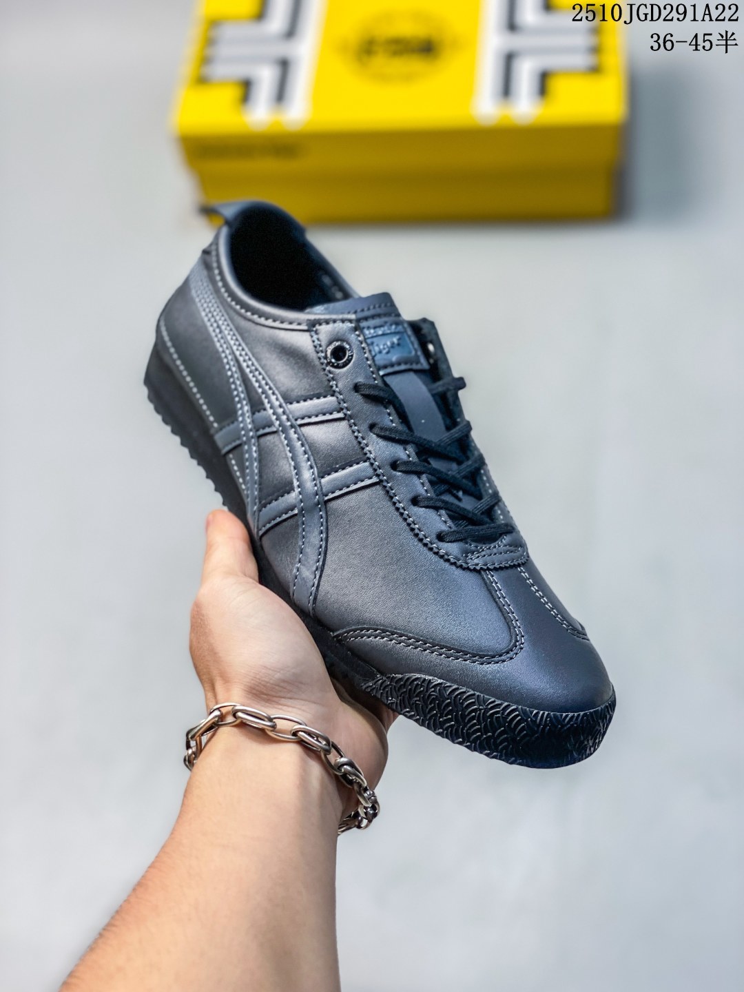 💰120
Asics Onitsuka tiger 鬼冢虎手工鞋亚瑟士鬼冢虎专柜头层小羊皮 产品从款式颜色造型上体现出追求舒适和细节的完美，鞋类更是推崇手工制作的严谨与完美，融舒适性与可穿性的设计风格 ，注重细节的完美和别致魅力，既保持稳重，又不失轻松的时尚感 
0305535T32
尺码：见图
编码：10JGD291A22