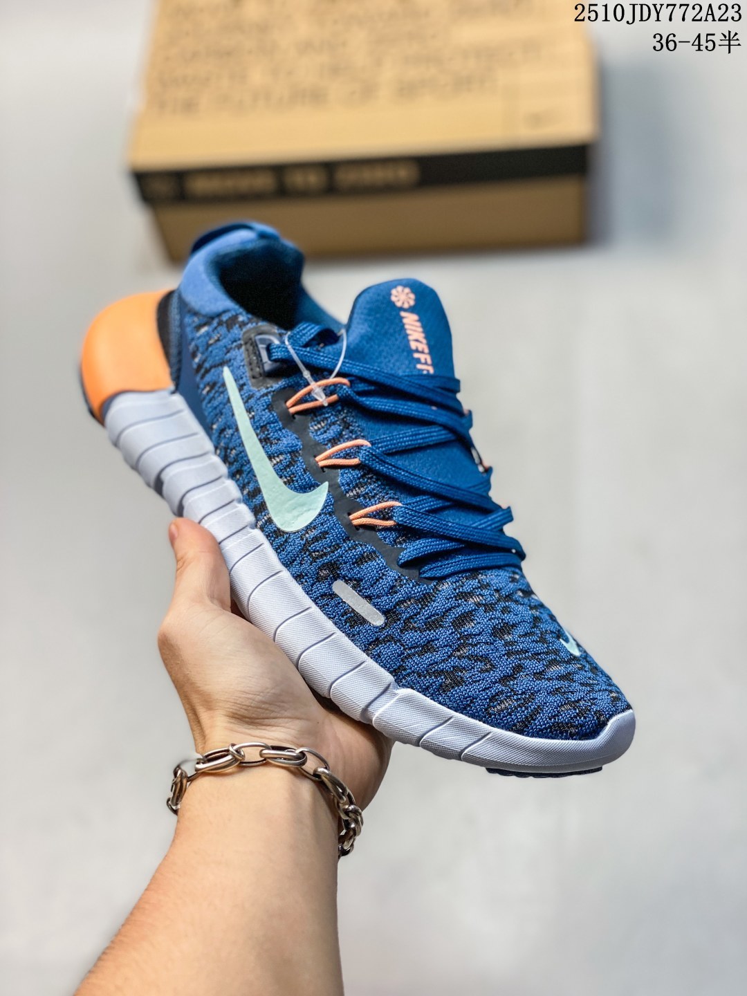 💰105
✅Nike Free Run 5.0 耐克 赤足5.0 蓝橙 可回收材料轻便透气运动跑步鞋 类似袜子的Nike Free Run 5.0由至少20%的可回收材料制成，旨在从跑步过渡到您的日常生活。针织鞋面采用至少87%的重量回收材料制成，将您喜爱的灵活性与安全设计相结合，帮助您贴近地面。与以前的版本相比，新的缓震系统更轻、更柔软、反应更灵敏，因此您可以舒适地继续运动。
货号：CZ1884-002/006/100/101 CZ1891-003/300  
 Size:如图所示

编码：10JDY772A23