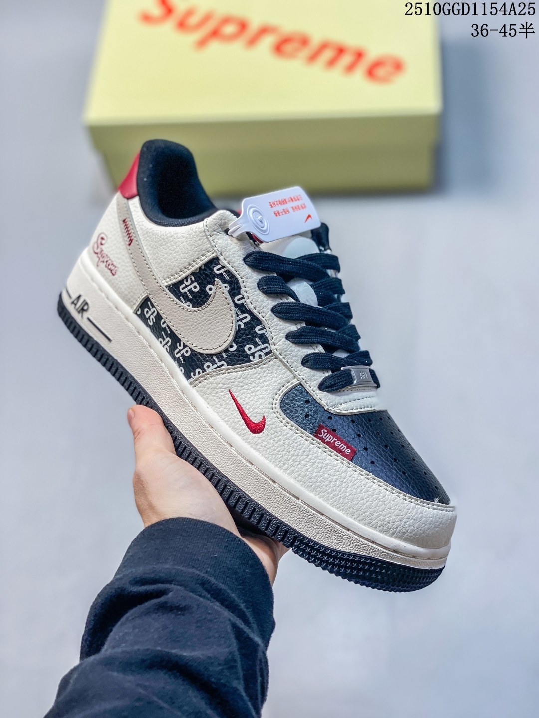 💰280。纯原
海外限量发售！NIke Air Force 1 '07 Low “斯图西联名——黑白满天星”空军一号 低帮 运动鞋 休闲鞋 折边针车 工艺难度大 原楦头原纸板 原装鞋盒 定制五金配件 内置全掌气垫 原厂鞋底 
货号：DD1982-317
Size：36 36.5 37.5 38 38.5 39 40 40.5 41 42 42.5 43 44 44.5 45
10GGD1154A25