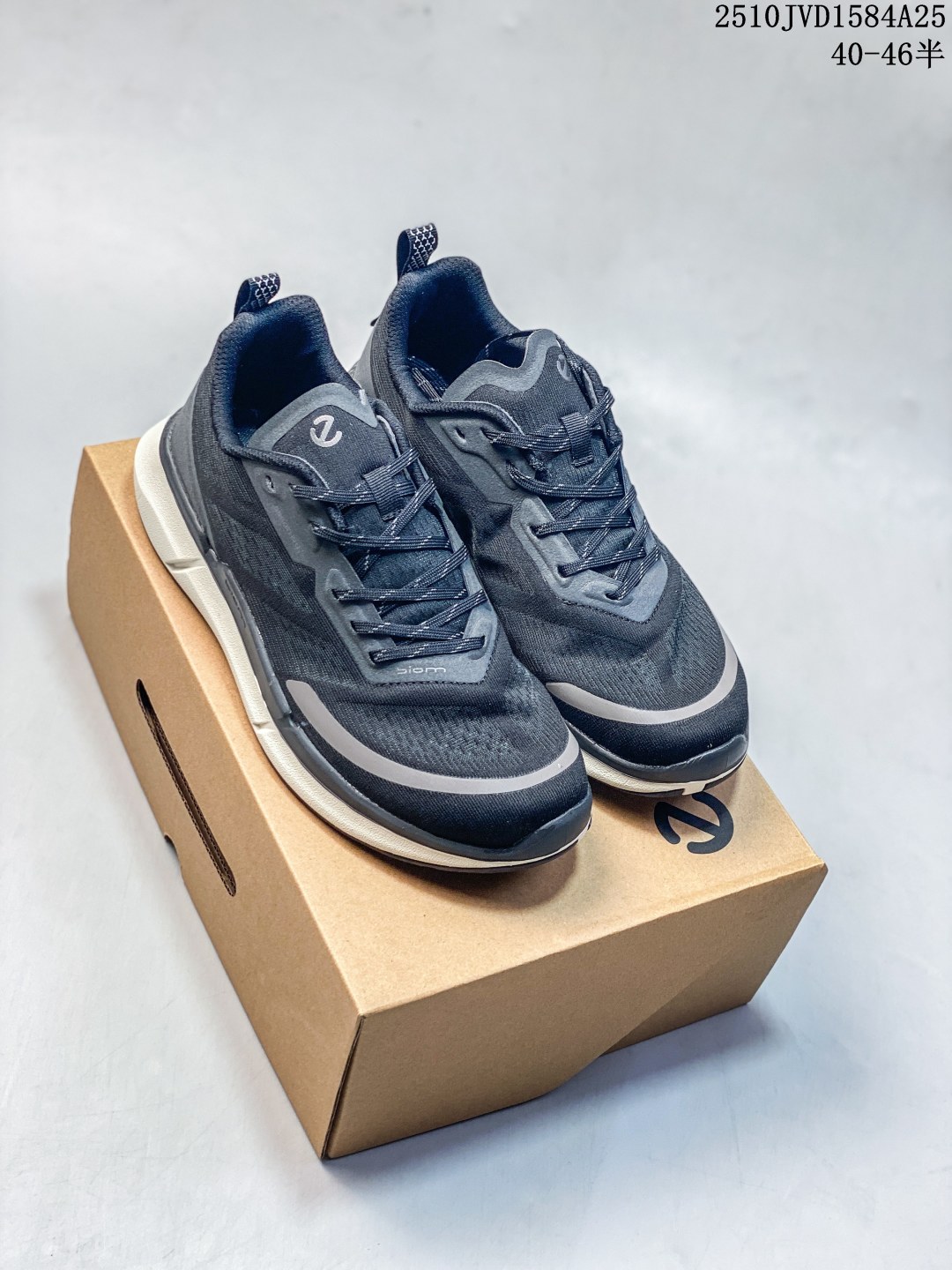 💰290
级✅Ecco爱步 Biom 2.2 breathru 时尚圆头 低帮 生活休闲鞋
货号:830753-00101
尺码:40-46
编码：10JVD1584A25