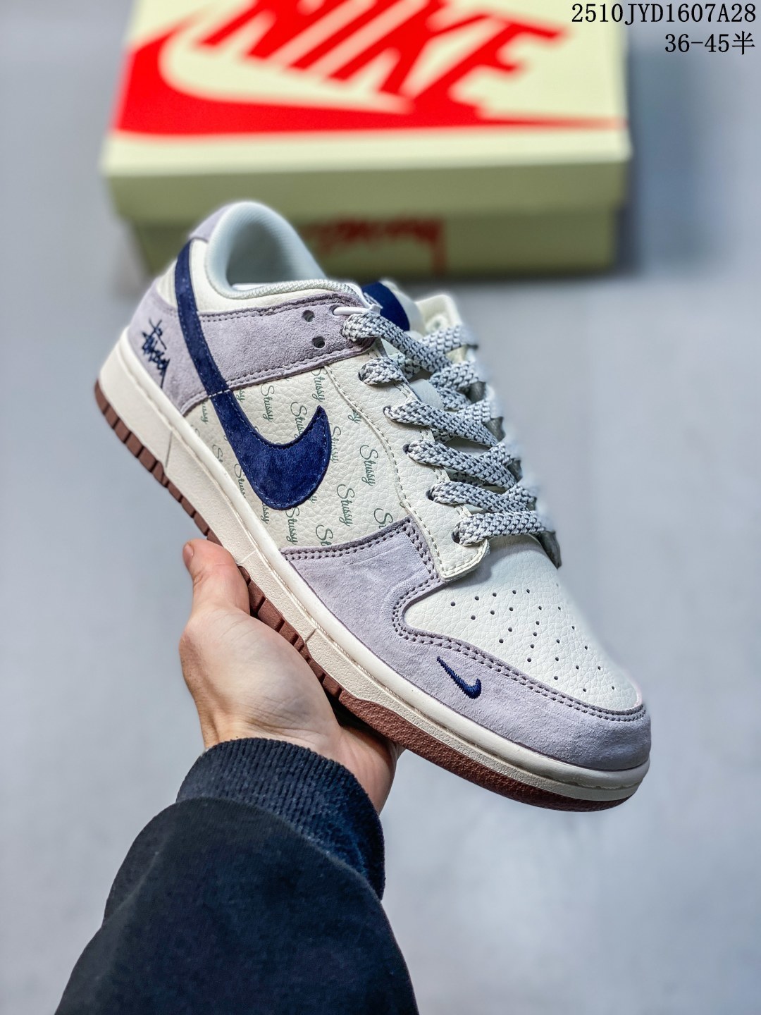 💰210 公司级
海外爆款限量发售！ Travis Scott x Jordan 1 Low “Supreme联名——猪八双拼米灰” 高端定制 乔丹倒勾低帮休闲板鞋 大厂品质出货 纯正版型 定制鞋盒 皮料切割干净无任何毛边 细节完美  超高清洁度
货号：HH7518-001
Size：36 36.5 37.5 38 38.5 39 40 40.5 41 42 42.5 43 44 44.5 45
10JYD1607A28