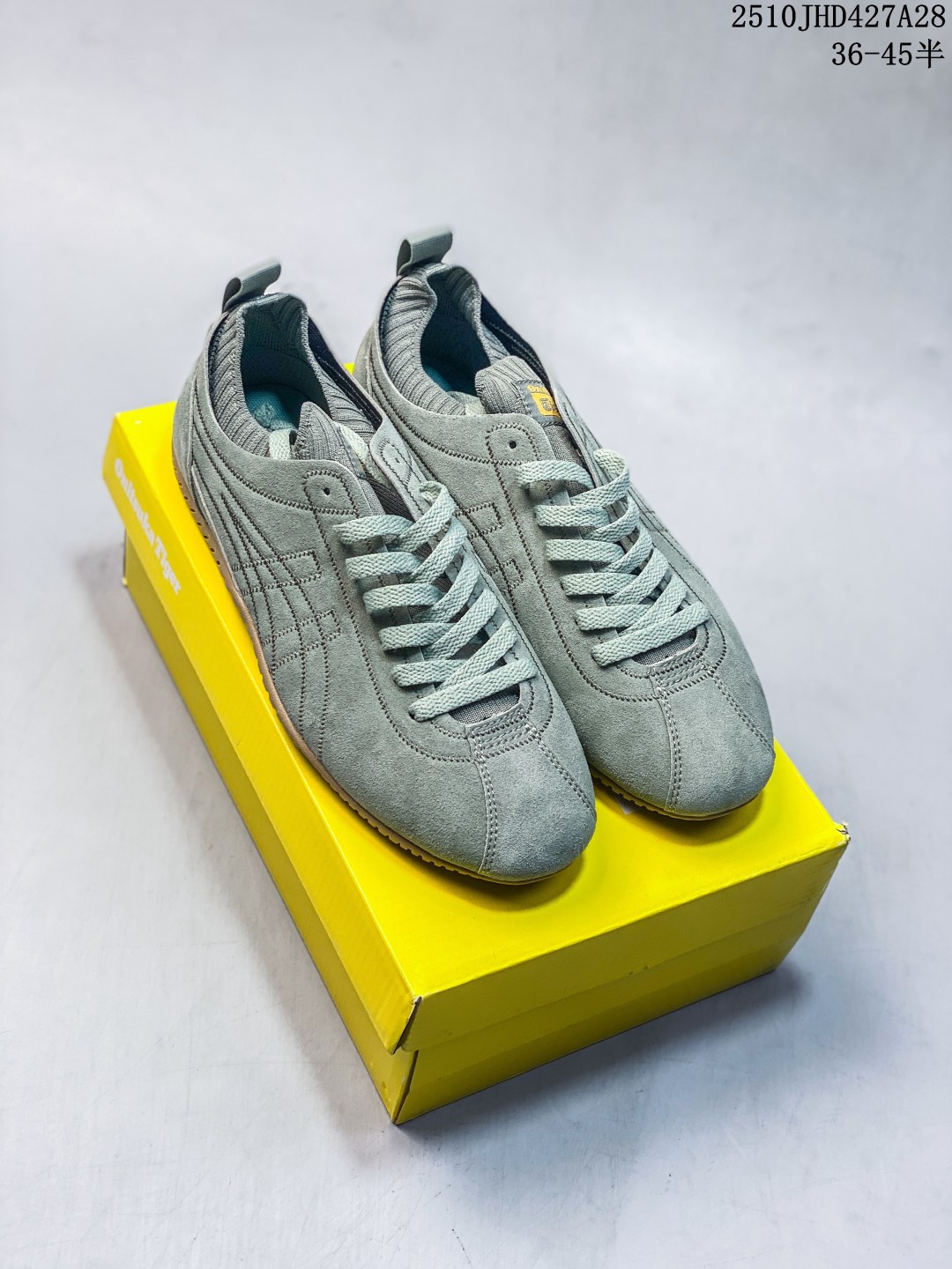 💰190 公司级
亚瑟士（asics）NETBURNER BALLISTIC FF 4 舒适百搭简约时尚 低帮 训练鞋 男女款运动跑步鞋。亚瑟士 ASICS GEL-NETBURNER BALLISTIC FF 4 是专为排球运动设计的专业鞋款，2025年8月推出的升级版在性能和舒适性方面均有显著提升。 ‌核心升级亮点了‌包裹性与透气性‌：采用无缝柔韧网布鞋面，贴合度提升30%，同时通过动态束带设计实现足弓横向偏移量仅1.8mm，保持运动稳定性。 ‌推进力与抓地力‌：鞋底纹路结合Precision Sole与X-Guidance设计，多方向抓地力提升25%，尤其在转折和加速场景中表现更优。 ‌‌中底技术‌：FlyteFoam材质实现落地回弹率提升18%，配合SpeedTruss结构增强横向移动稳定性，适合快速移动场景。 ‌适用场景点适合追求快速移动、多方向切换的排球运动员，尤其推荐给需要横向移动稳定性支撑的球员。 105A083 101

码数：36 37 37.5 38 39 39.5 40.5 41.5 42 42.5 43.5 44 44.5 45 
10JHD427A28