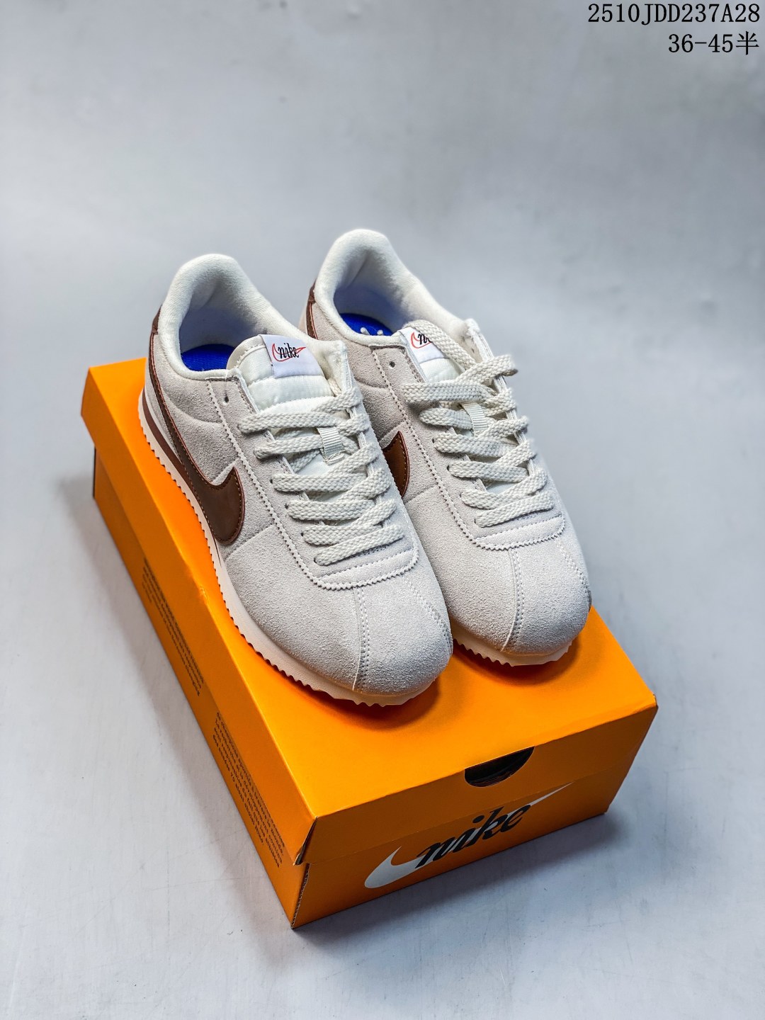 💰150 公司级
耐克Nike Classic Cortez 全新配色经典阿甘休闲跑步鞋 货号：IB1857 100

码数：36 36.5 37.5 38 38.5 39 40 40.5 41 42 42.5 43 44 45
编号：2510WYYHAY
10JDD237A28