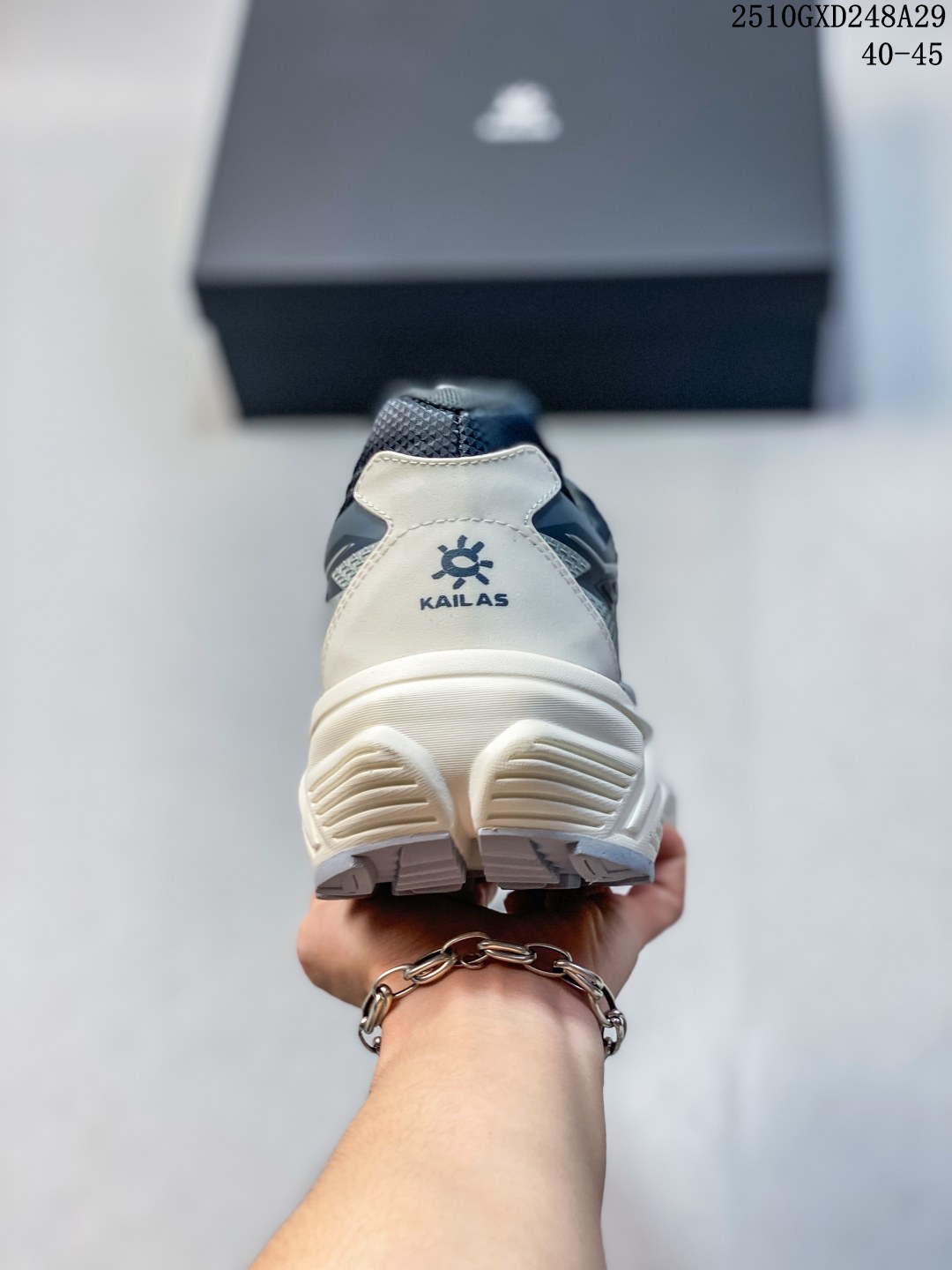 💰300。纯原
凯乐石KAILAS 远征 MAX FLT 运动户外 防滑防水透气 低帮 登山徒步鞋 男款
10GXD248A29