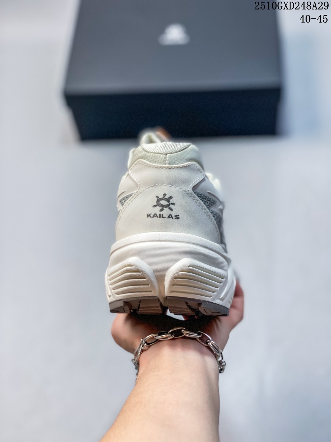 💰300。纯原
凯乐石KAILAS 远征 MAX FLT 运动户外 防滑防水透气 低帮 登山徒步鞋 男款
10GXD248A29