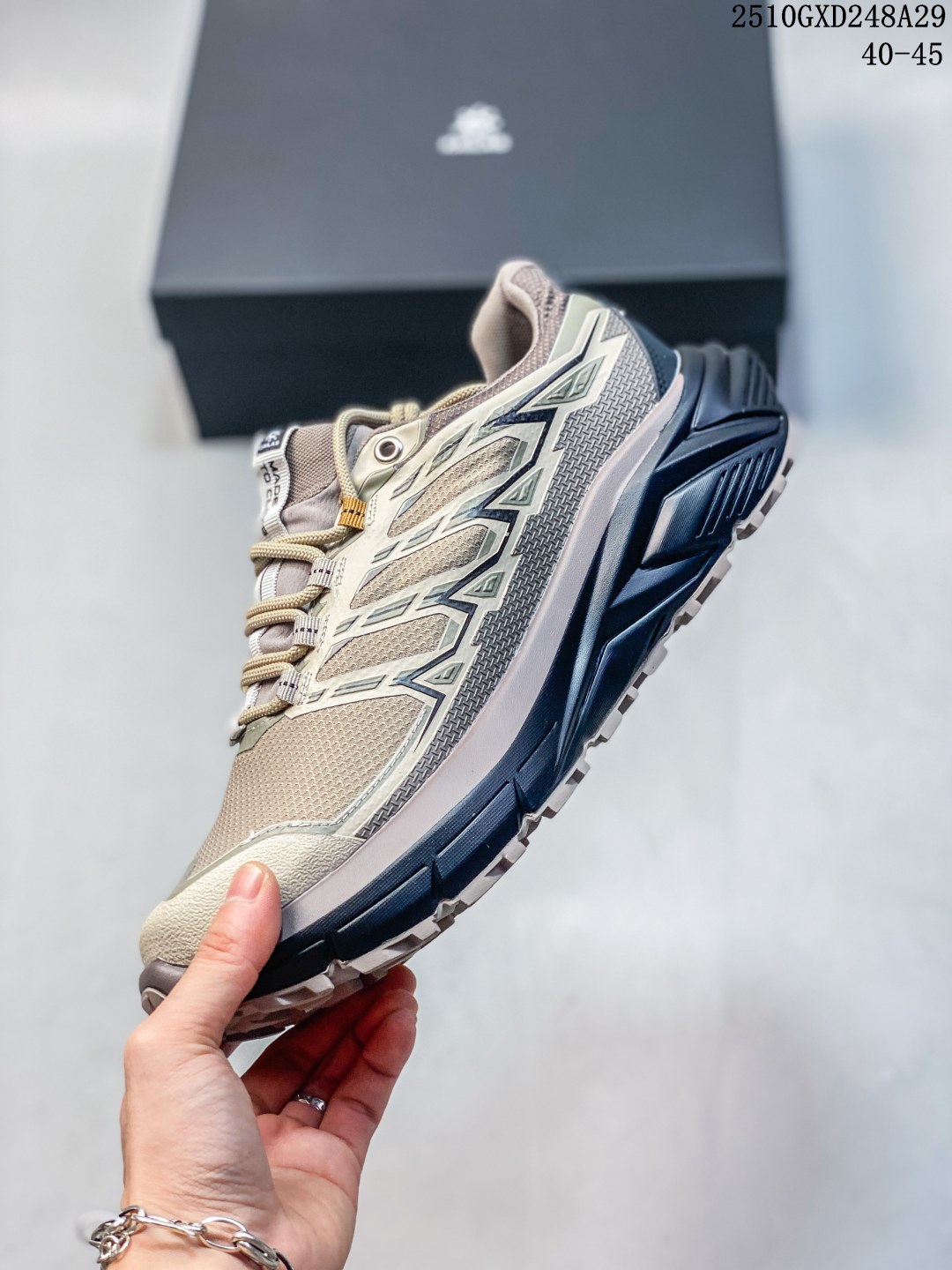 💰300。纯原
凯乐石KAILAS 远征 MAX FLT 运动户外 防滑防水透气 低帮 登山徒步鞋 男款
10GXD248A29