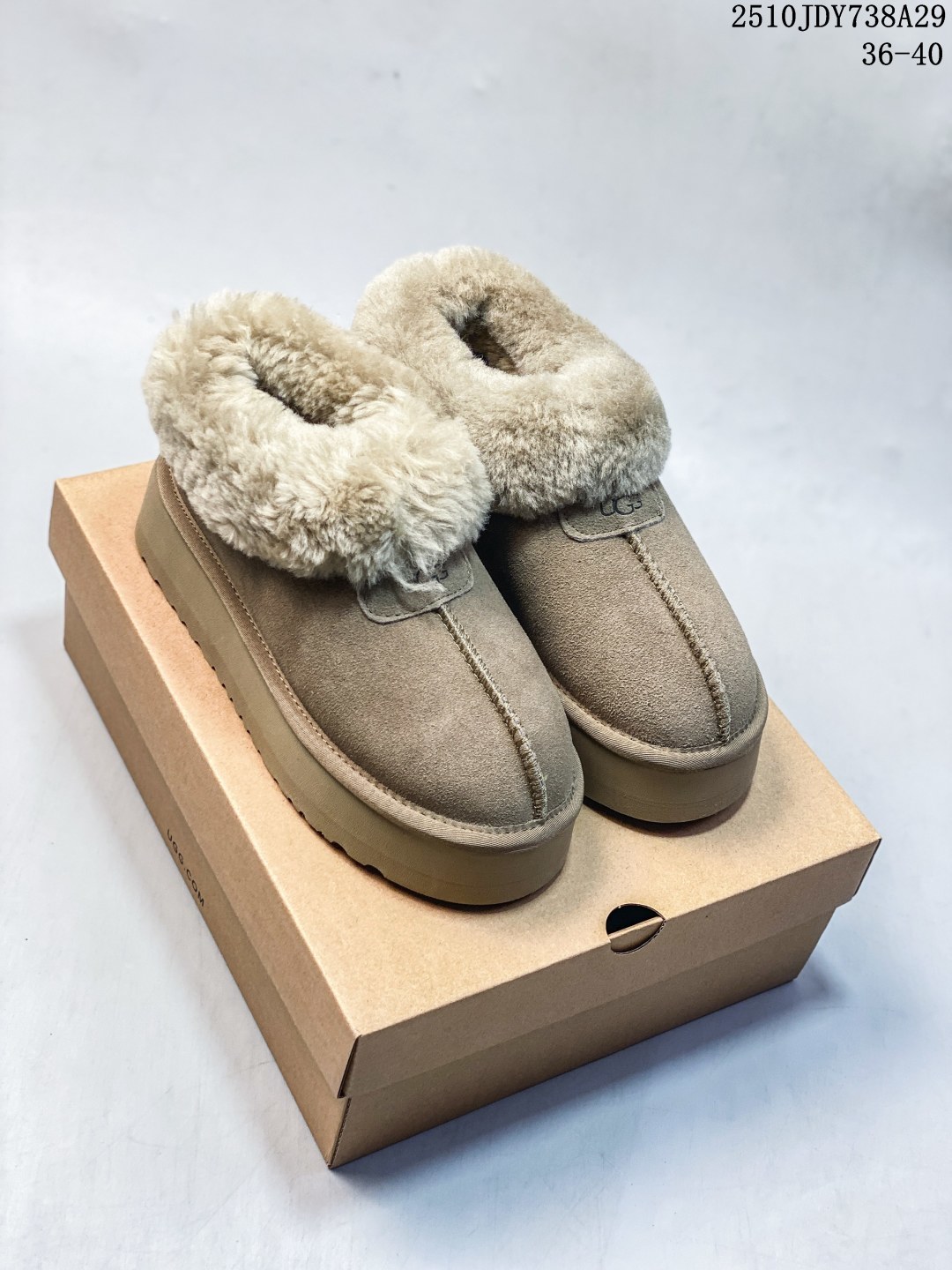 🈴️💰160
 UGG 厚底 小红书爆款 羊绒鞋垫 冬季保暖外出 家居都是很适合的选择 进年uug推出款式系列 局部偏向年轻消费者喜好 也走到时尚潮流穿搭的前沿 鞋身材质UGGPURE™植入式羊毛内底 轻便防滑舒适橡胶外底 带有品牌LOGO商标
编号：114120
尺码：36～40
10JDY738A29