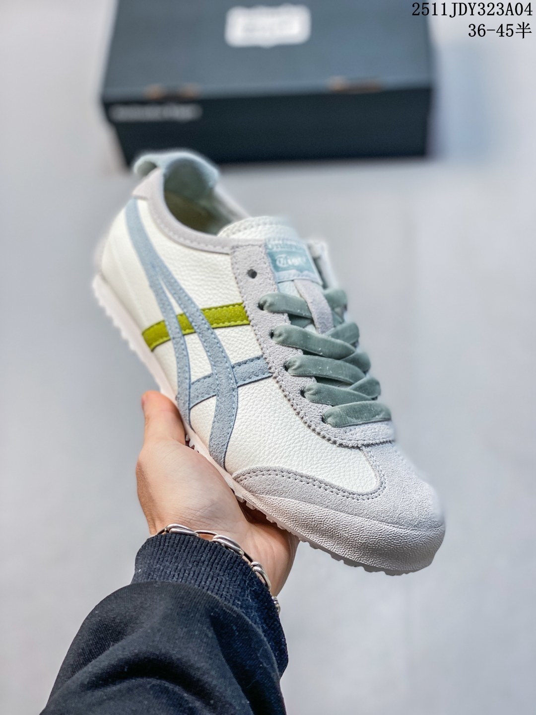 💰160 
亚瑟士 Asics Onitsuka Tiger MEXICO 66 亚瑟士鬼冢虎复古经典板鞋 市场最强版本 每个配色均购入原鞋校对 真正原厂头层牛皮 如假包赔 纹路、色泽、皮心颜色 质感百分百还原 海外订单工厂出品 超成熟稳定的做工品控 原装全套纸板楦头开发 原汁原味 完美呈现版型 私模正确鞋底咬花纹路 一比一鞋头弧度高度鞋身弧度 绝不口嗨 细节品控鞋型随意秒杀市面 原档咬花纹路私模大底 一个单元有六个三角形 总体形拼接呈现花瓣状 官方四联吊牌 原装Ortholite轻量化鞋垫 原盒原配 质保卡 说明书 钢印防尘纸  纸板中底带钢印 乳胶组合鞋垫 支持全方位的对比专柜 产品从款式颜色造型上体现出追求舒适和细节的完美 鞋类更是推崇手工制作的严谨与完美 融舒适性与可穿性的设计风格 注重细节的完美和别致魅力 既保持稳重 又不失轻松的时尚感 
货号：1183C519-101
尺码：如图所示 
11JDY323A04