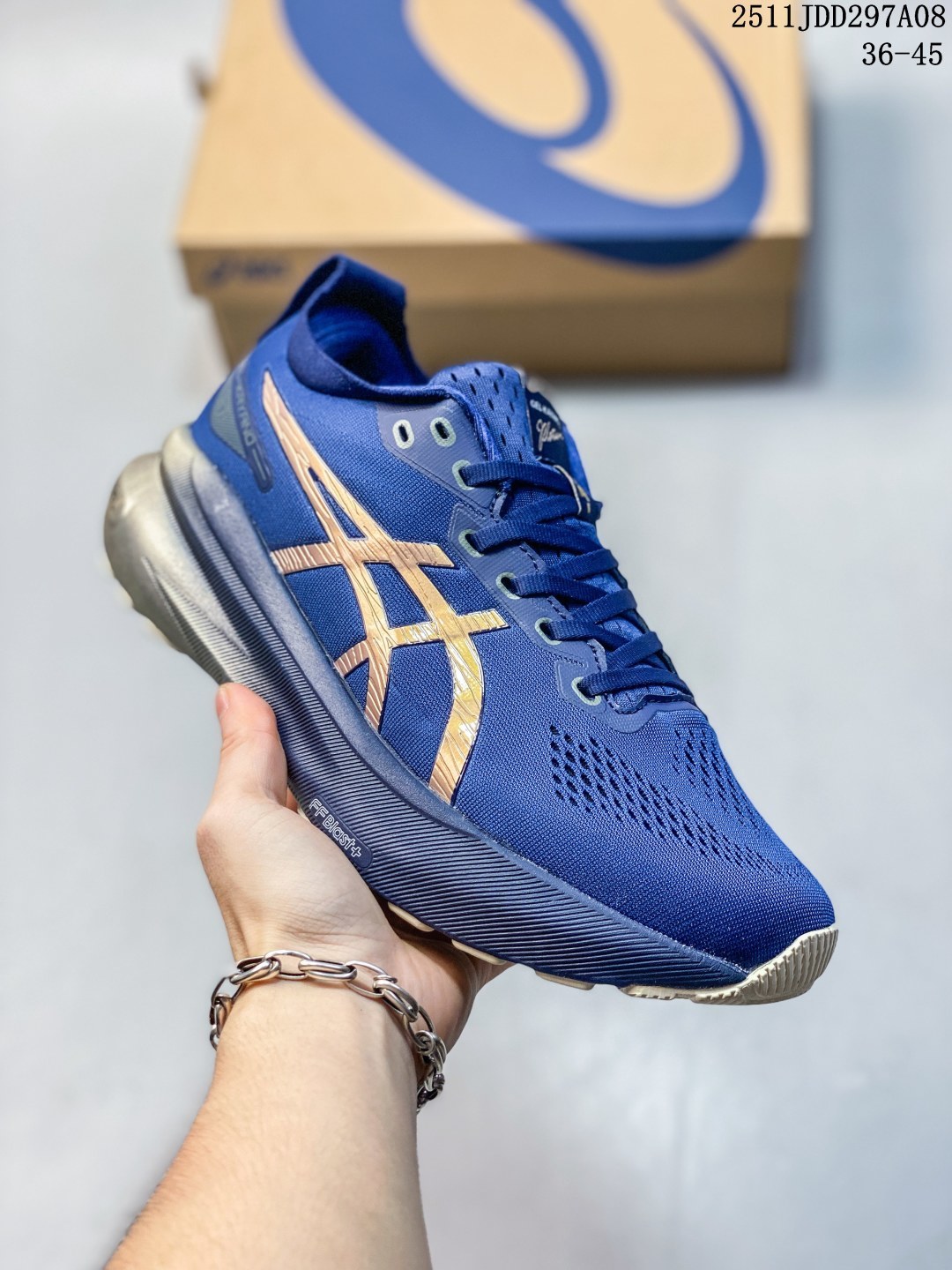 💰100
Asics/亚瑟士   男女鞋，全新原装数据开发人体工学一体式轻质贾卡双层编织鞋面,针织高弹性鞋舌+贴合感鞋领结构，内嵌独家原装真 PureGel缓震胶 配置原装数据开发双层FF BLAST PLUS ECO中底环保材质、带4D引导系统，原厂配比AHAR橡胶底部,兼顾抓地及耐久性底片❗️稳定系跑鞋之王,日本专业跑鞋品牌-亚瑟士/Asics Gel-Kayano 31 卡亚诺31代低帮专业有氧超轻量休闲运动全能慢跑鞋 

类型：男女鞋
码数：36 37 38 39 40 41 42 43 44 45
编码：251031315.924
11JDD297A08