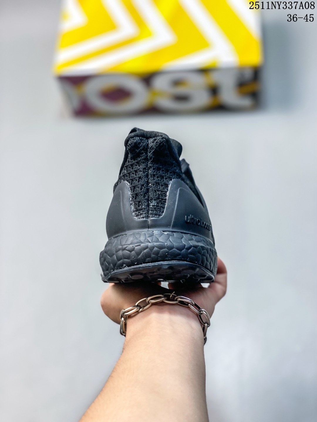 💰95 公司级✅AD Ultra Boost UB3.0系列低帮袜套式针织透气缓震休闲运动慢跑鞋 BA8841 德国进口巴斯夫大底 全套原纸板楦头开发 原厂特供飞织面配套加持 确保原汁原味 完美呈现版型 一比一还原zp踩屎脚感 原档案底模数据 正确多层组合大底 辰元原厂针织代工 细节还原度极高 独家外贸特供开发至48.5 超强Boost缓震 搭配马牌橡胶大底 满足日常出行跑步健身需求 Primeknit鞋面材料采用羊毛沙线 舒适柔软 爆米花颗粒饱满 弹性十足 鞋底前后10mm的标准高度差 使两头上翘的弧形鞋底结构更加完美 尺码:36 36.5 37 38 38.5 39 40 40.5 41 42 42.5 43 44 44.5 45 46 47 48 编码:221JWD0805 11NY337A08
