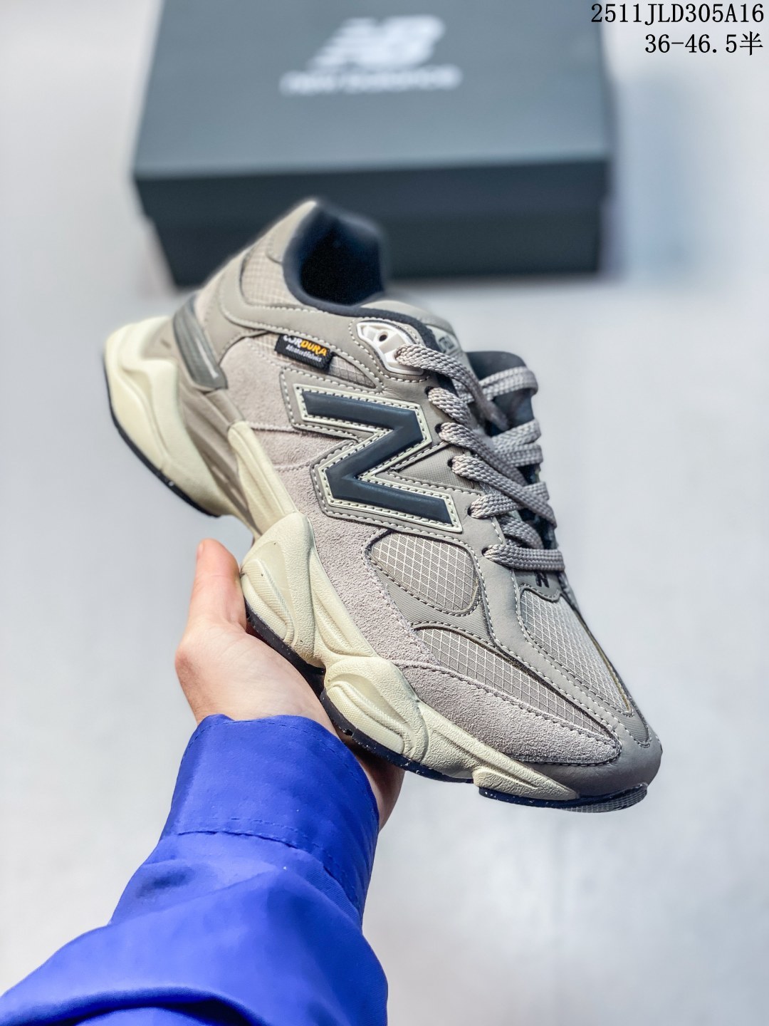 💰200
公司级✅Joe Freshgoods x New Balance NB9060 联名款 
复古休闲运动慢跑鞋
鞋款灵感源自设计师本人对夏日的怀日回忆。鞋面大身由空间双格及磨砂鞋面拼接而生，配以柔和、夏日氛围拉满#采用大面积网眼以及麂皮材质覆盖鞋身，还原经典气质。搭载ABZORB避震科技，由泡沫聚酯制成，上脚可以有效减少由鞋底反弹对身体及双腿的冲击力
货号 U9060BCG
Size 36 37 37.5 38 38.5 39 40 40.5 41 42 42.5 43 44 45 如图
ID:023JLD1111
11JLD304A15
11JLD305A16