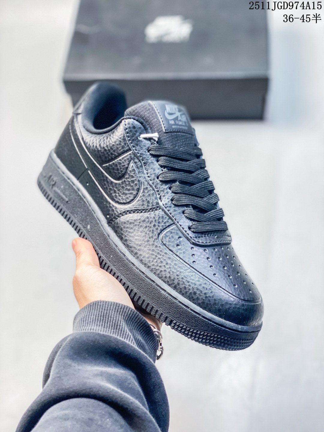 💰140
公司级✅耐克Nike AIR FORCE 1’07空军一号低帮百搭休闲运动板鞋。柔软、弹性十足的缓震性能和出色的中底设计,横跨复古与现代的外型结合,造就出风靡全球三十多年的Force 1。
货号:GX3173-111
尺码:36 36.5 37.5 38 38.5 39 40 40.5 41 42 42.5 43 44 45
ID:JZD534-AJG
11JGD974A15